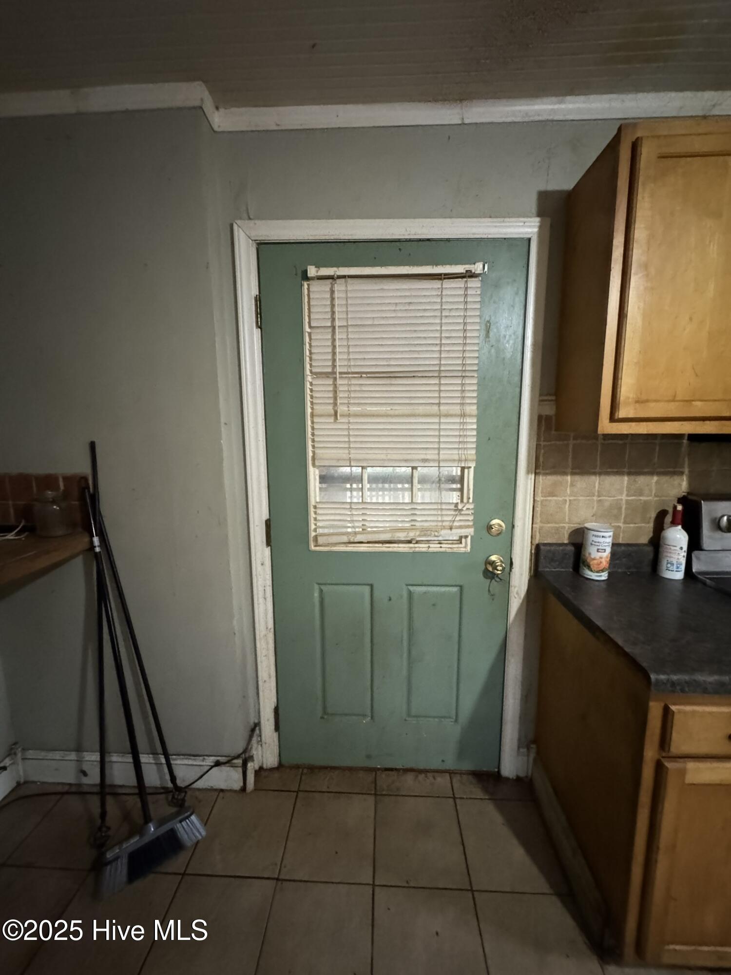 100544734 | Photo 14