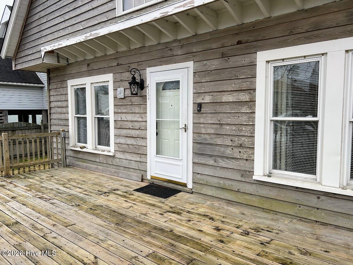 100554949 | Photo 16