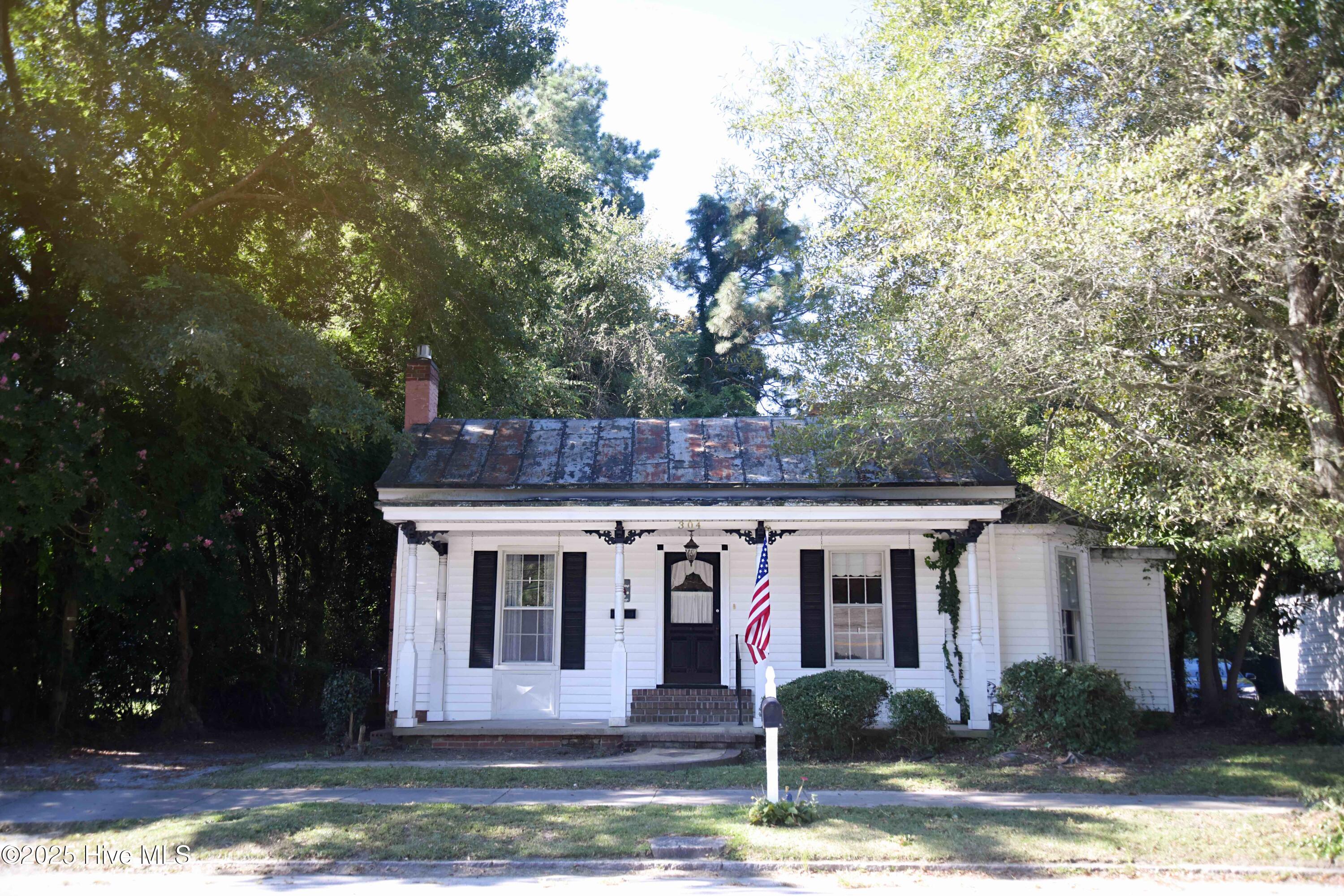 Homes for sale in Elm City, NC | 304 E Main St, Elm City, NC 27822 | MLS# 100529104