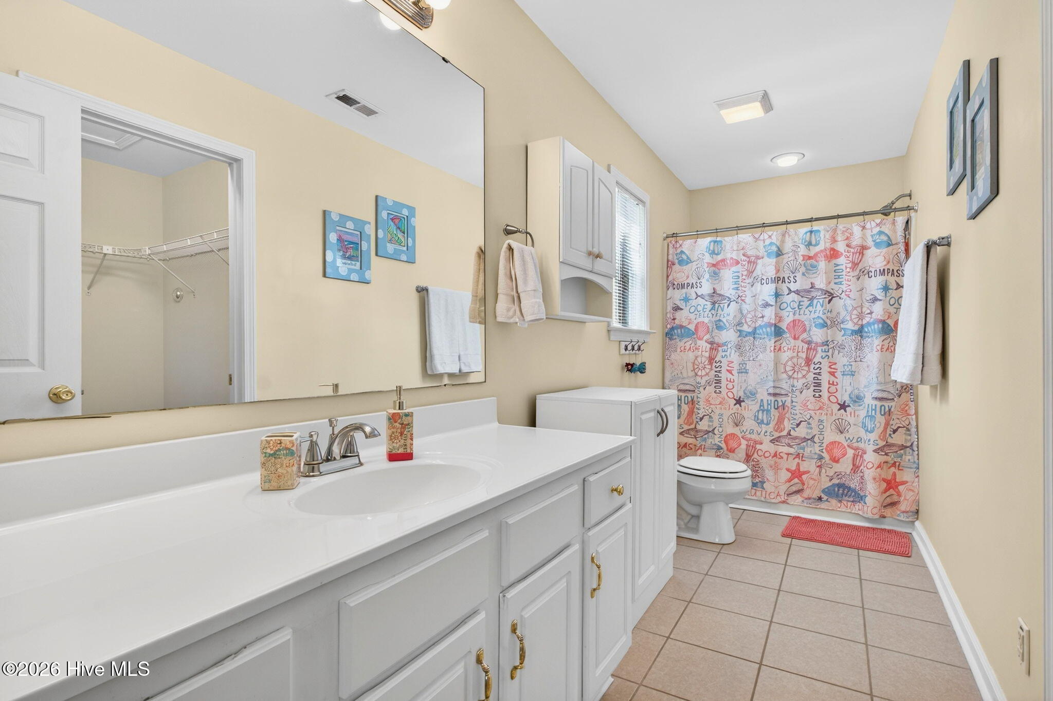 100558532 | Photo 32