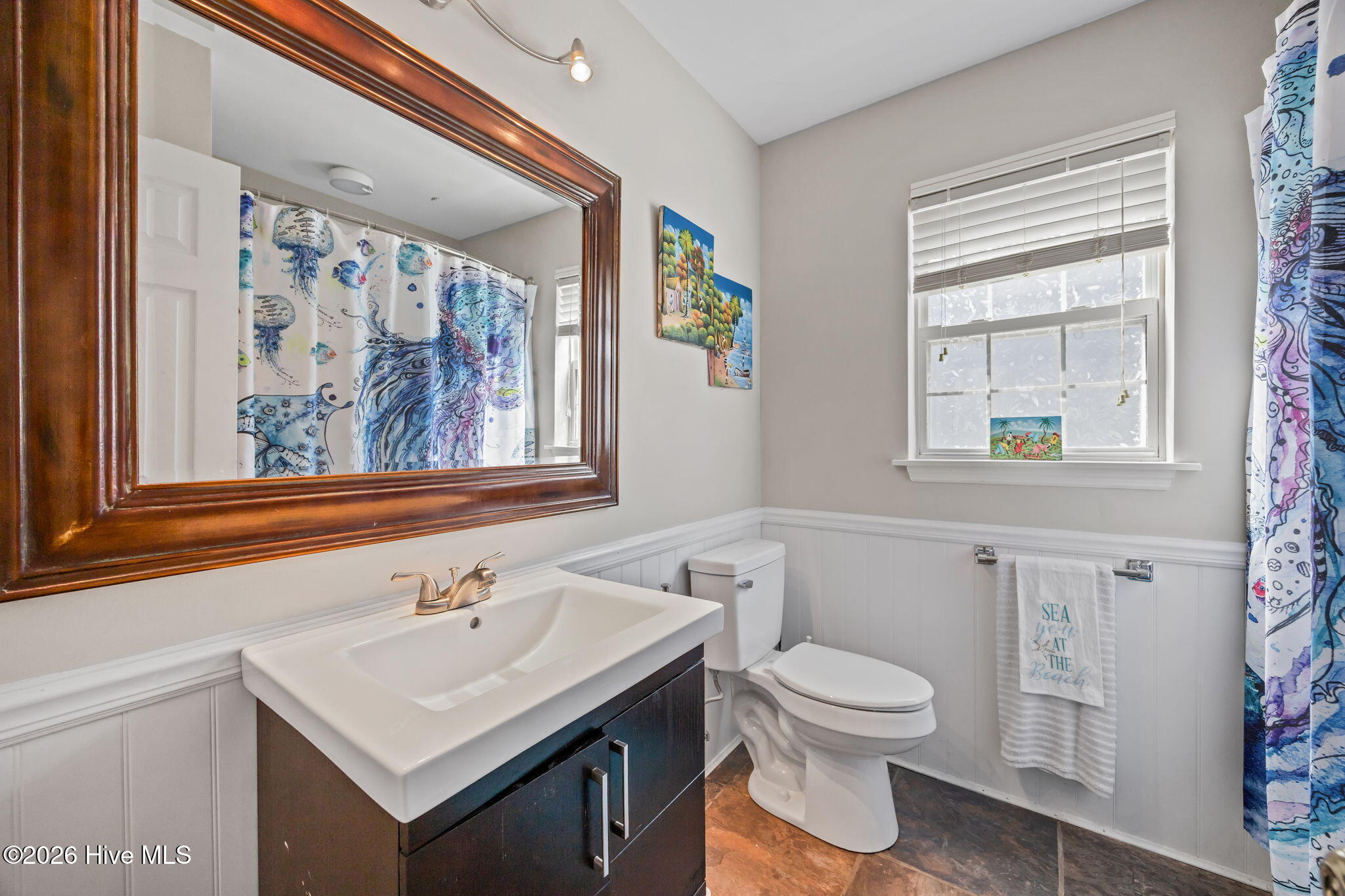 100559515 | Photo 19