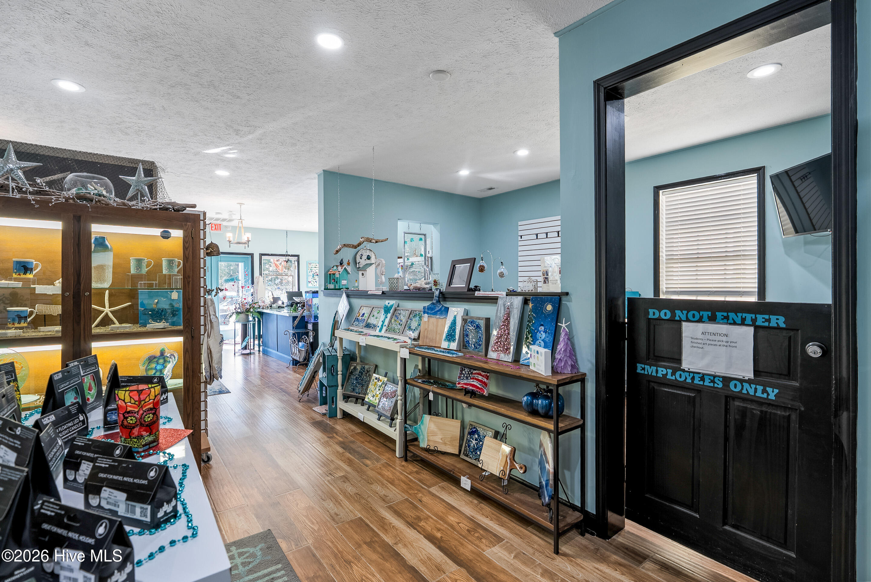 100556890 | Photo 20