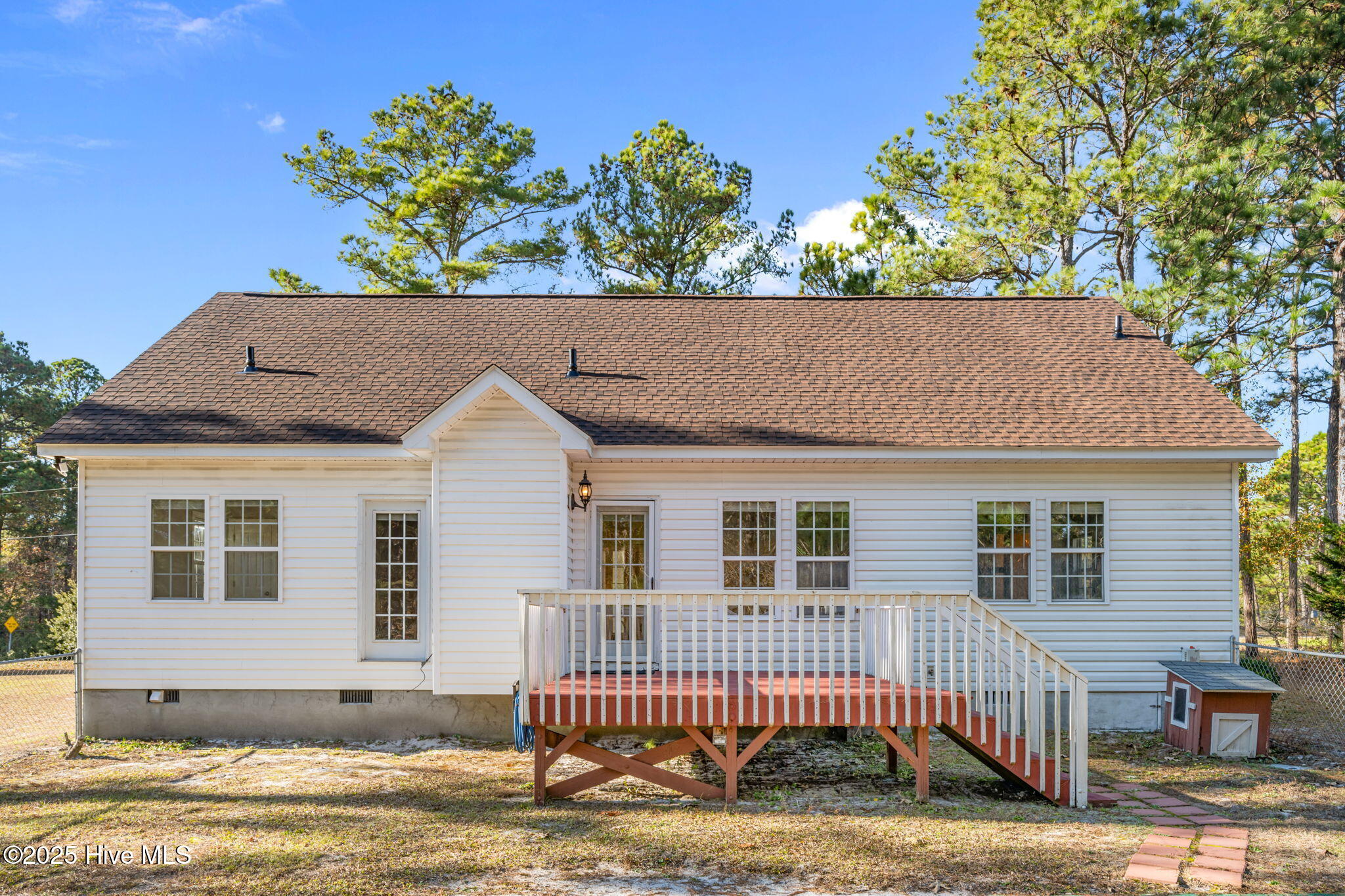 100542743 | Photo 38