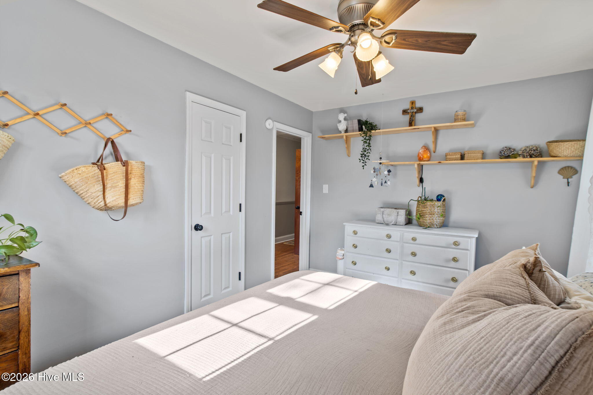 100561394 | Photo 19