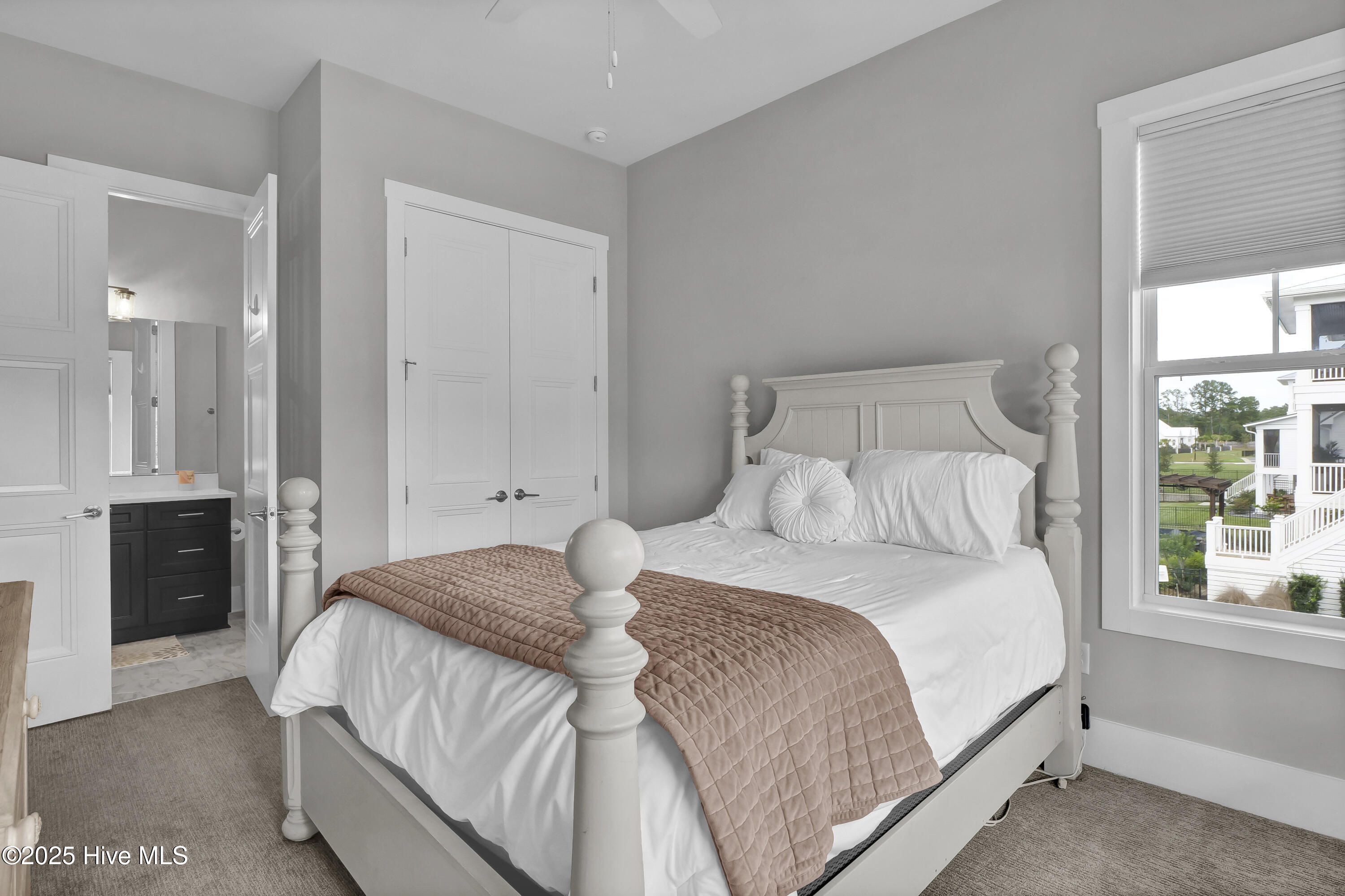 100534317 | Photo 19