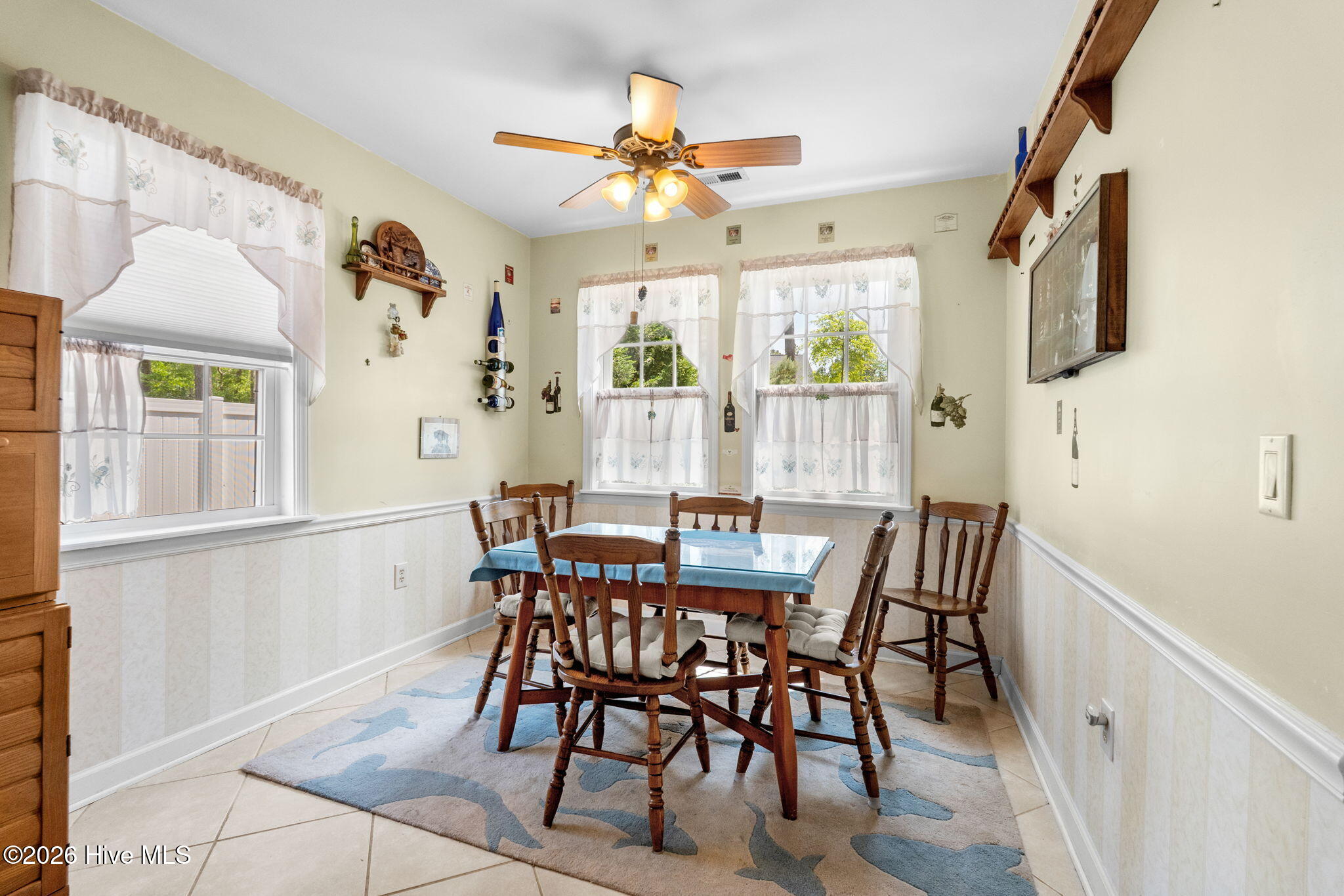 100568213 | Photo 12