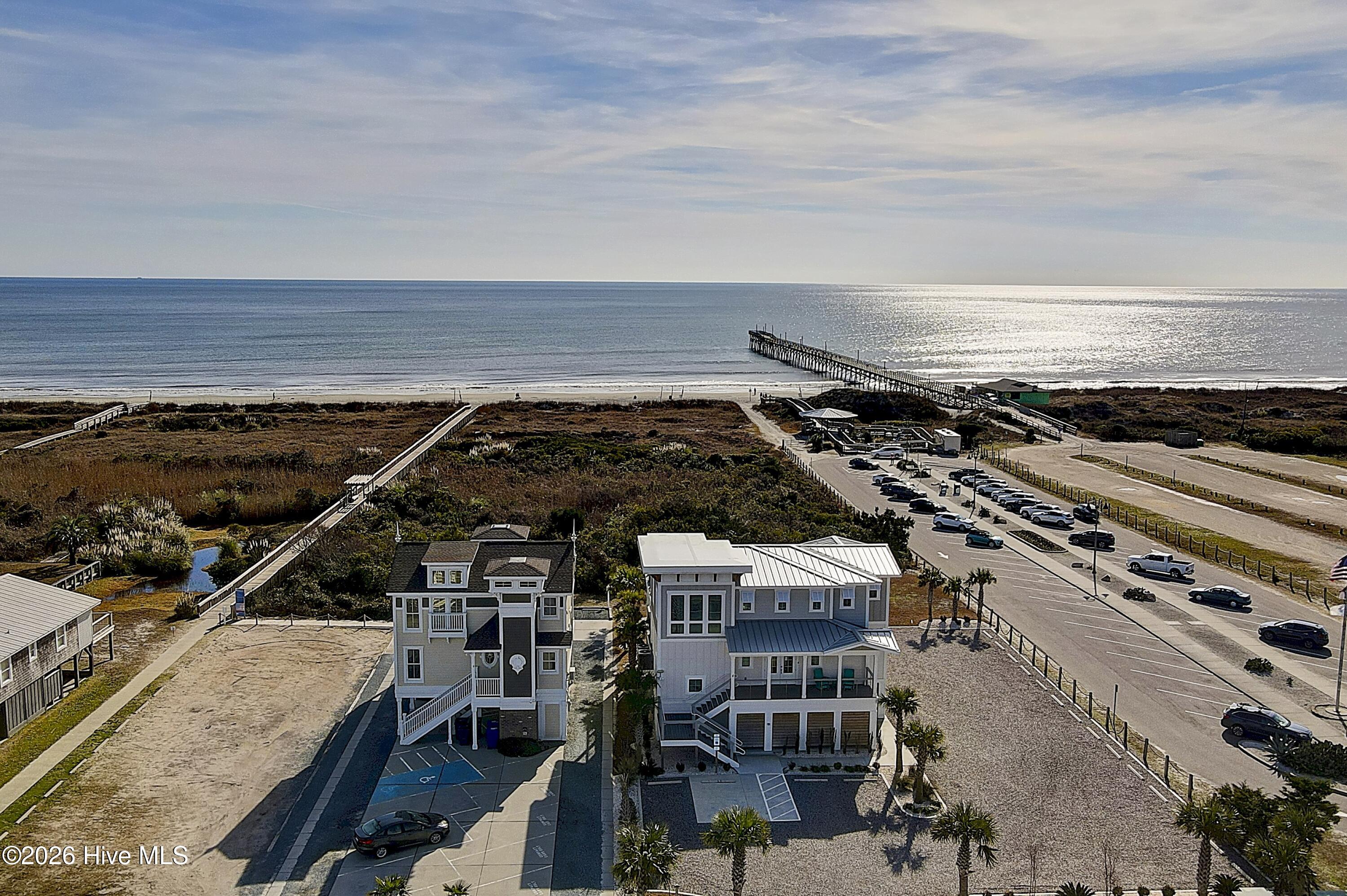 100561295 | Photo 60