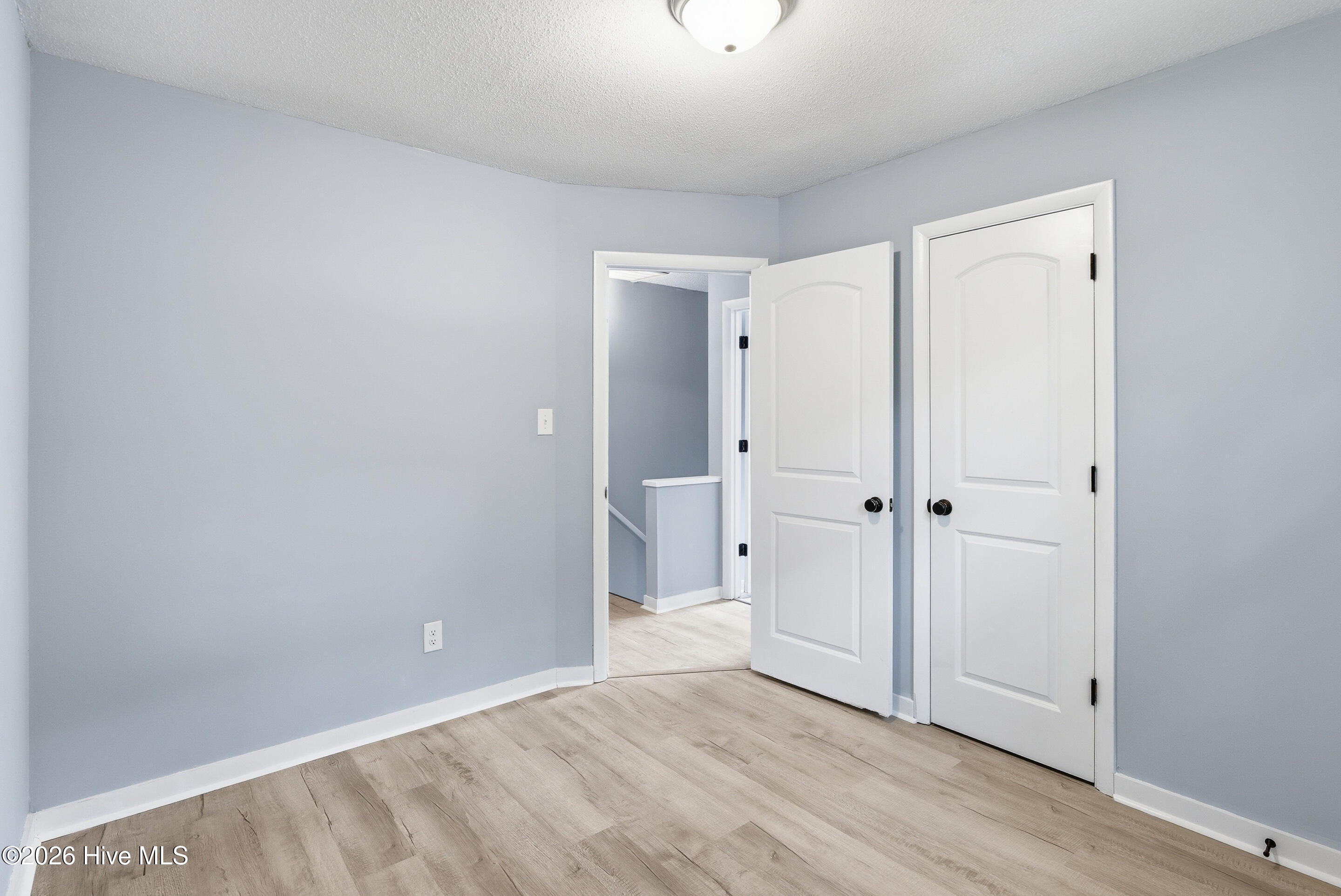 100568677 | Photo 13