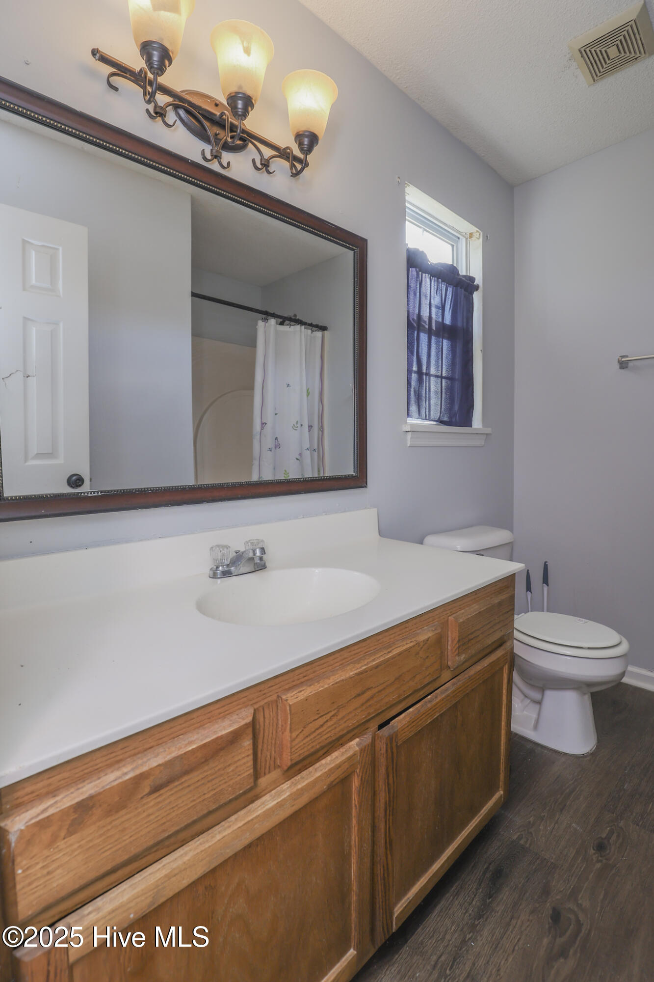 100522542 | Photo 18