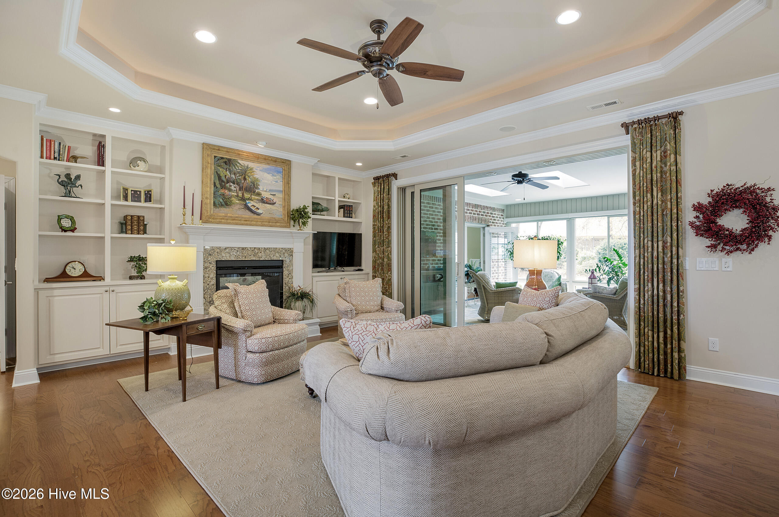 100563471 | Photo 13