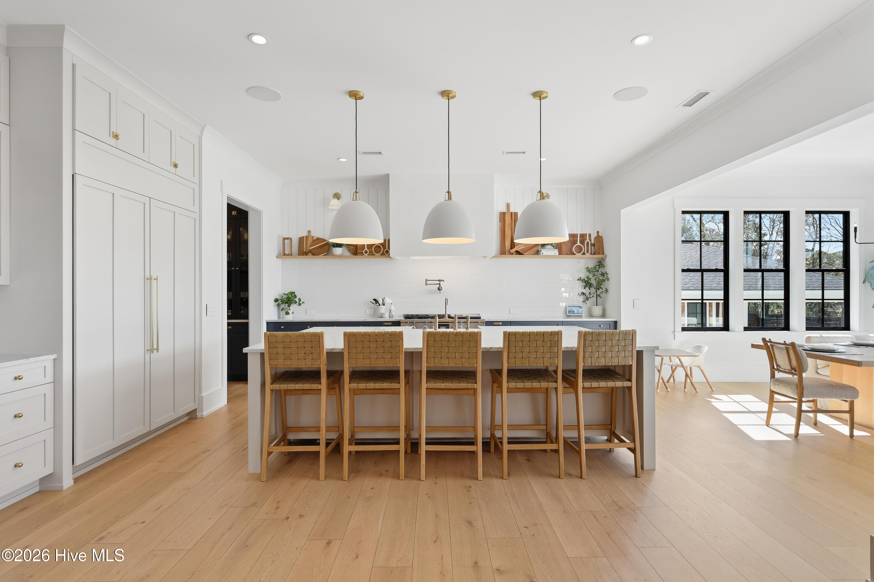 100554567 | Photo 17