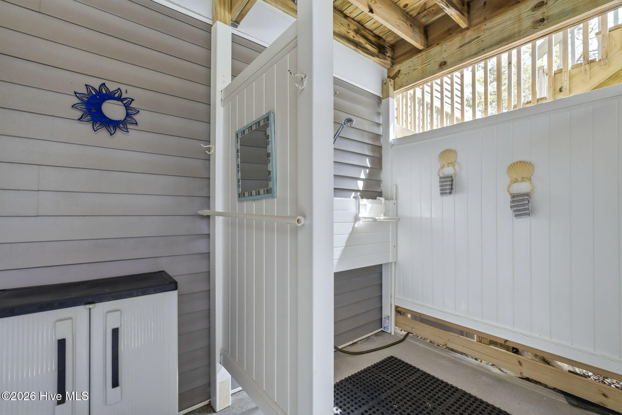 100565063 | Photo 52