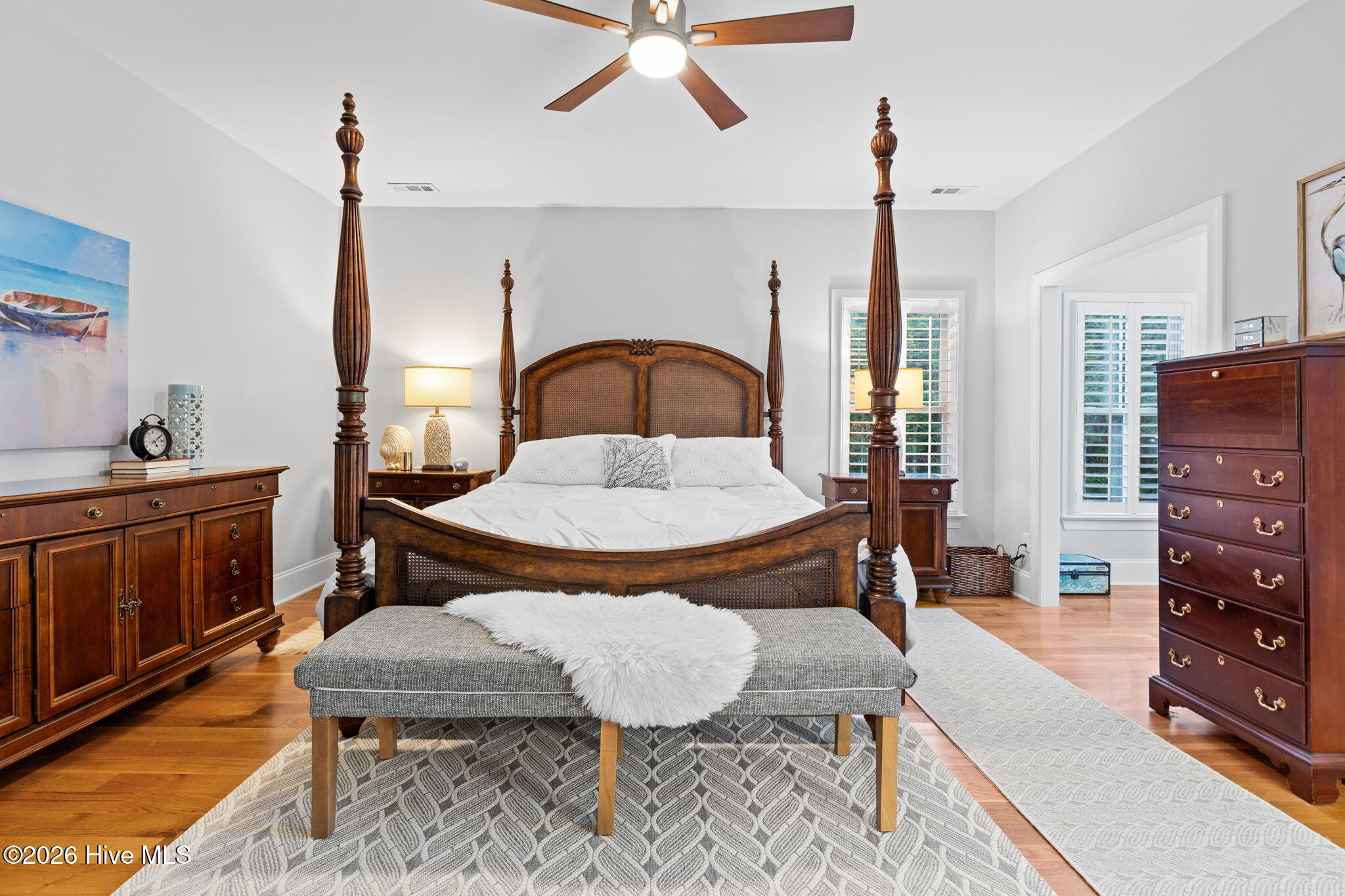 100549864 | Photo 27