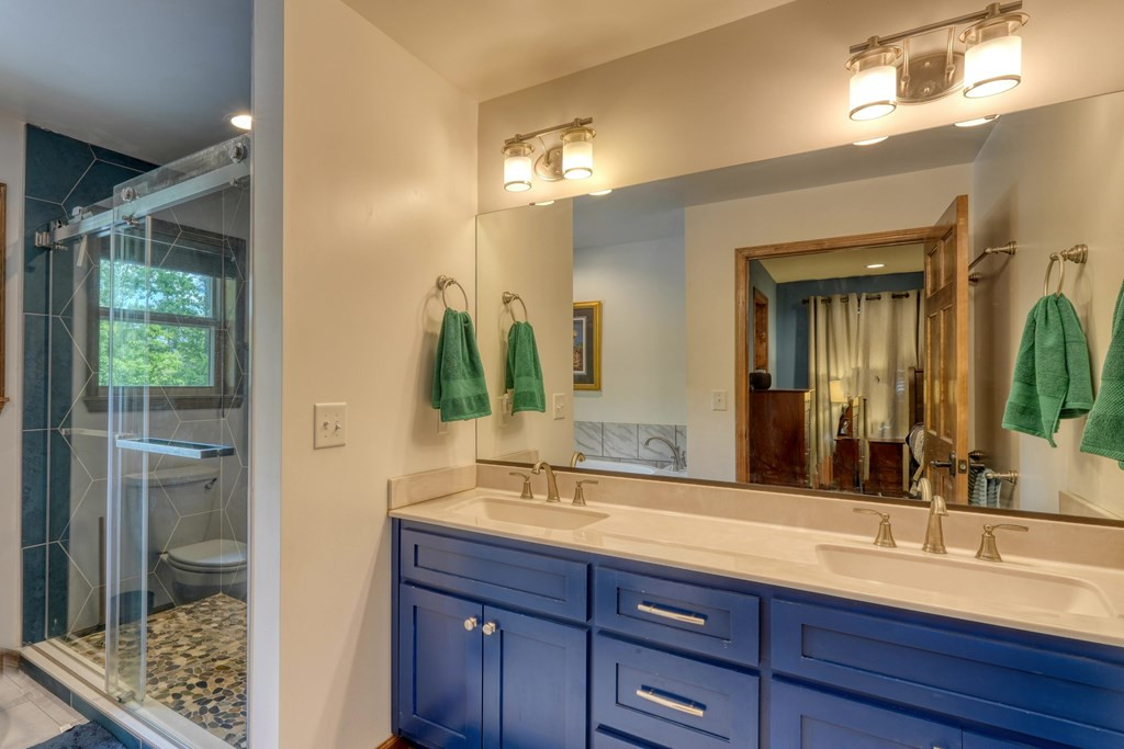 290 Butterball Boulevard, Murphy, NC 28906 Listing Photo  18