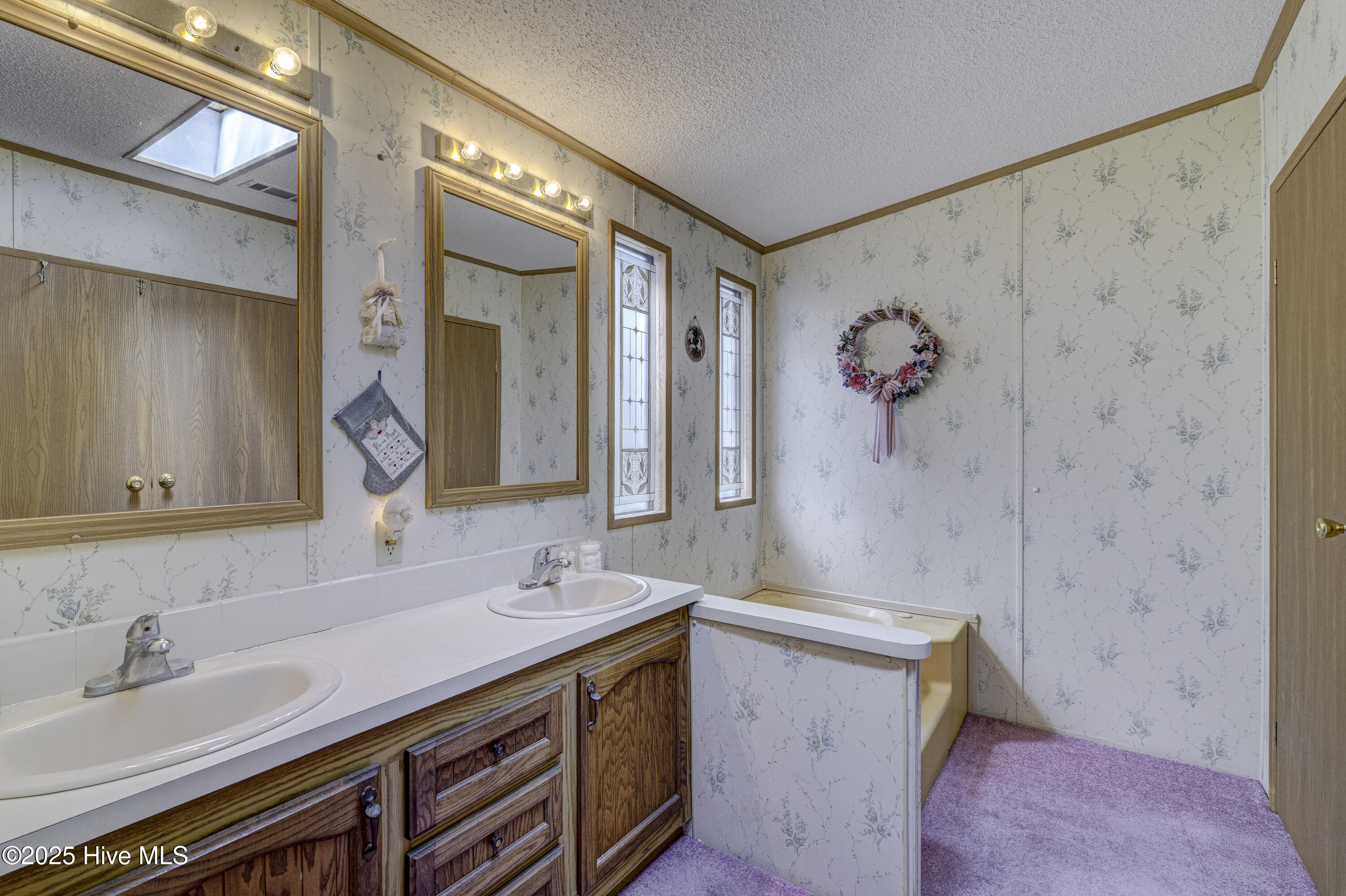 100532142 | Photo 20