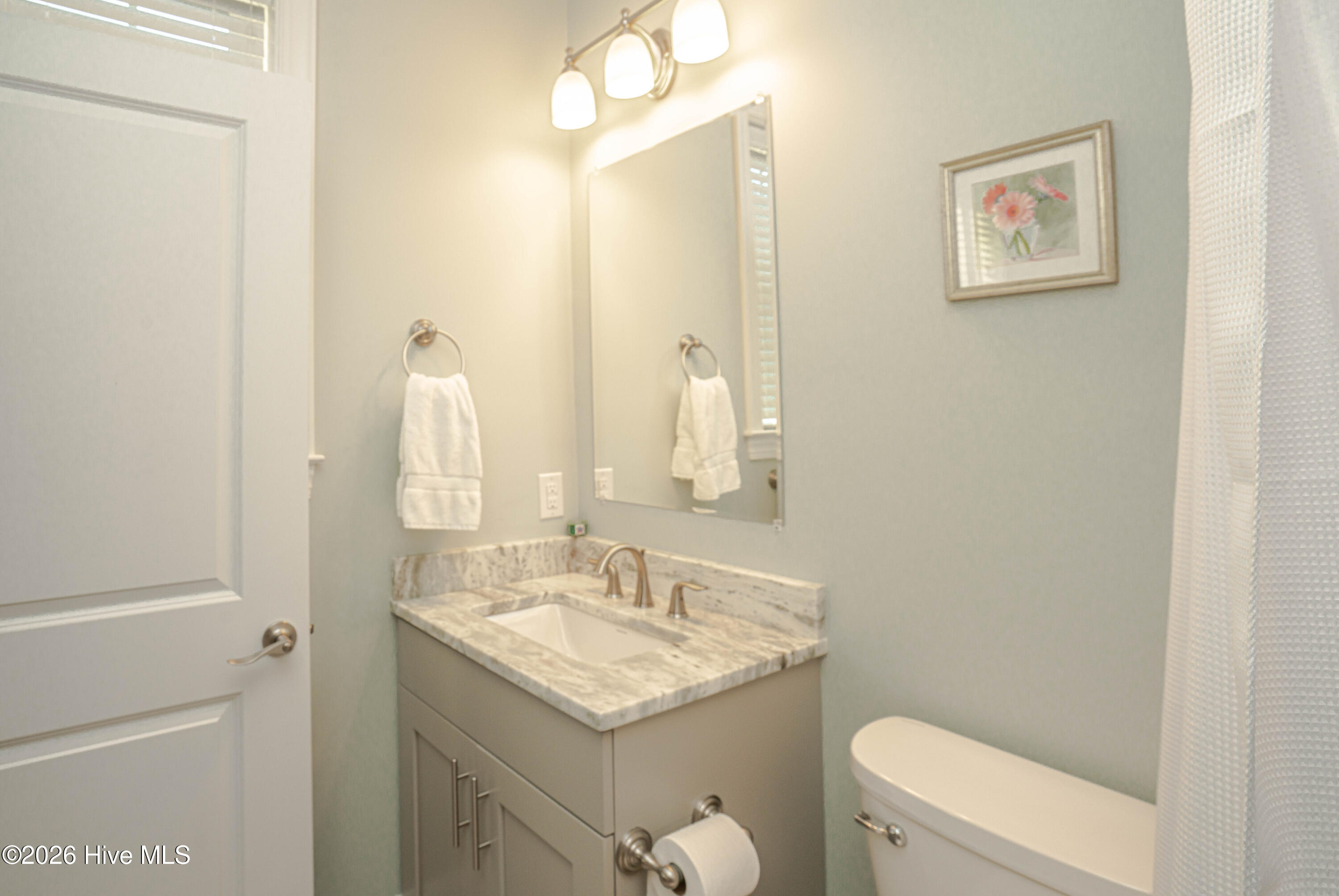 100550389 | Photo 54