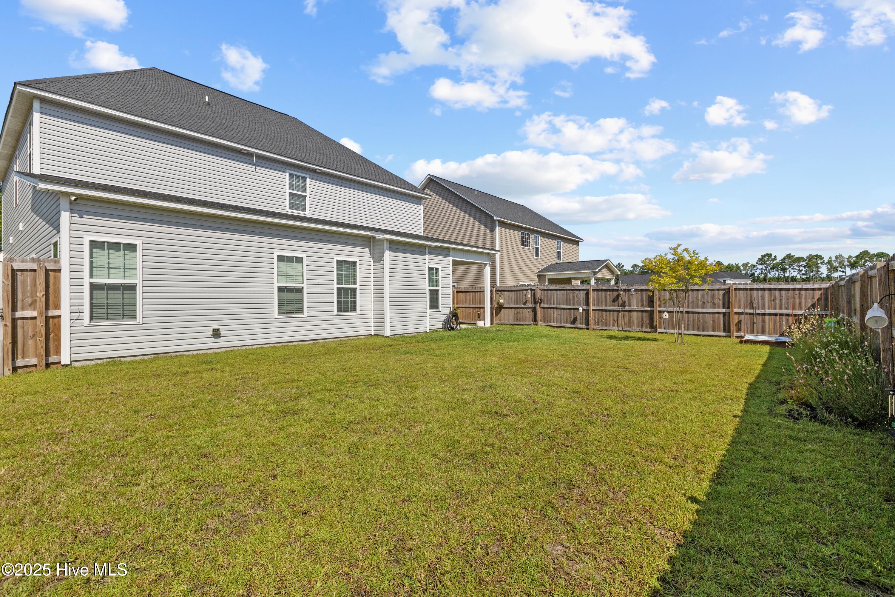 100518858 | Photo 45