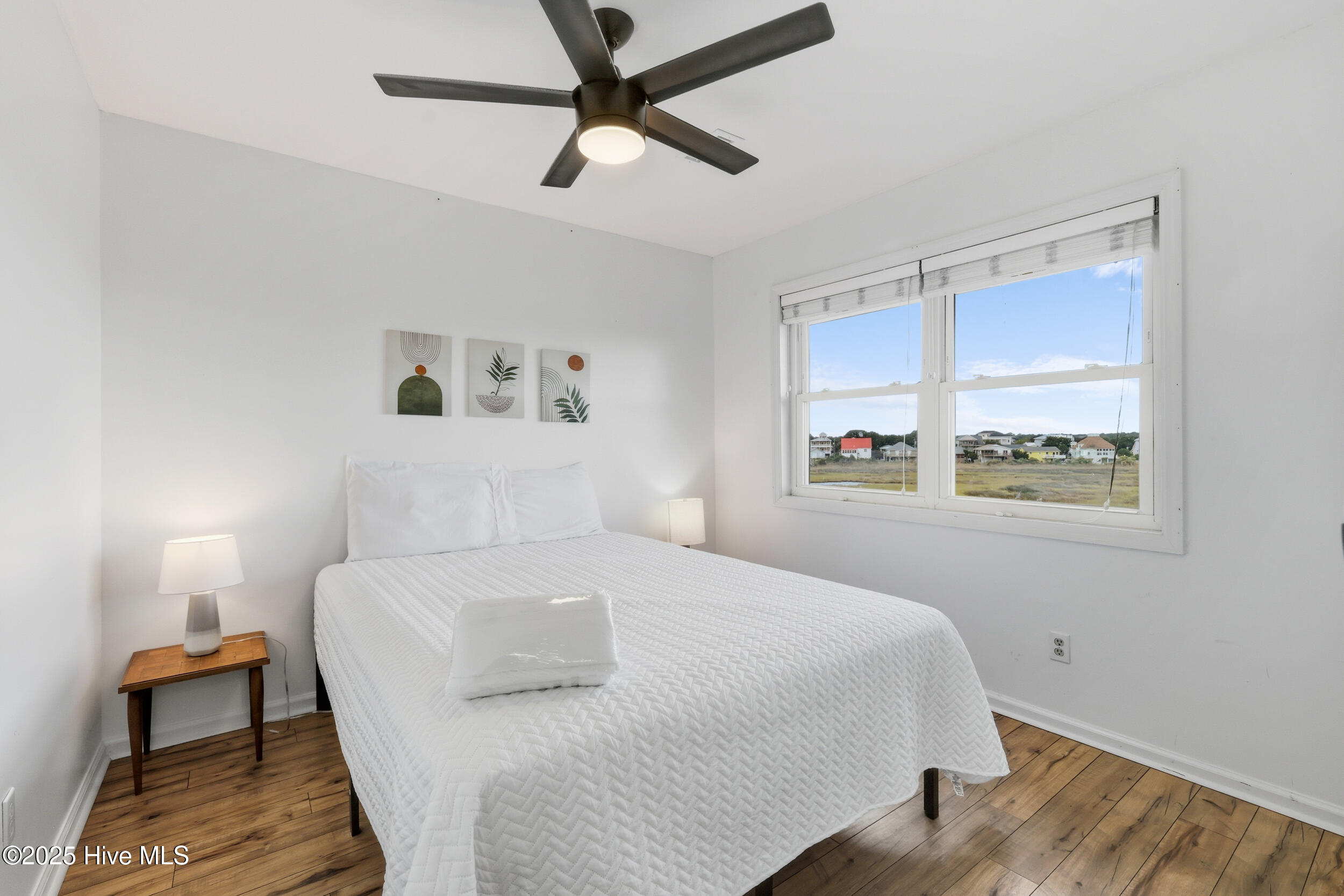 100536359 | Photo 18