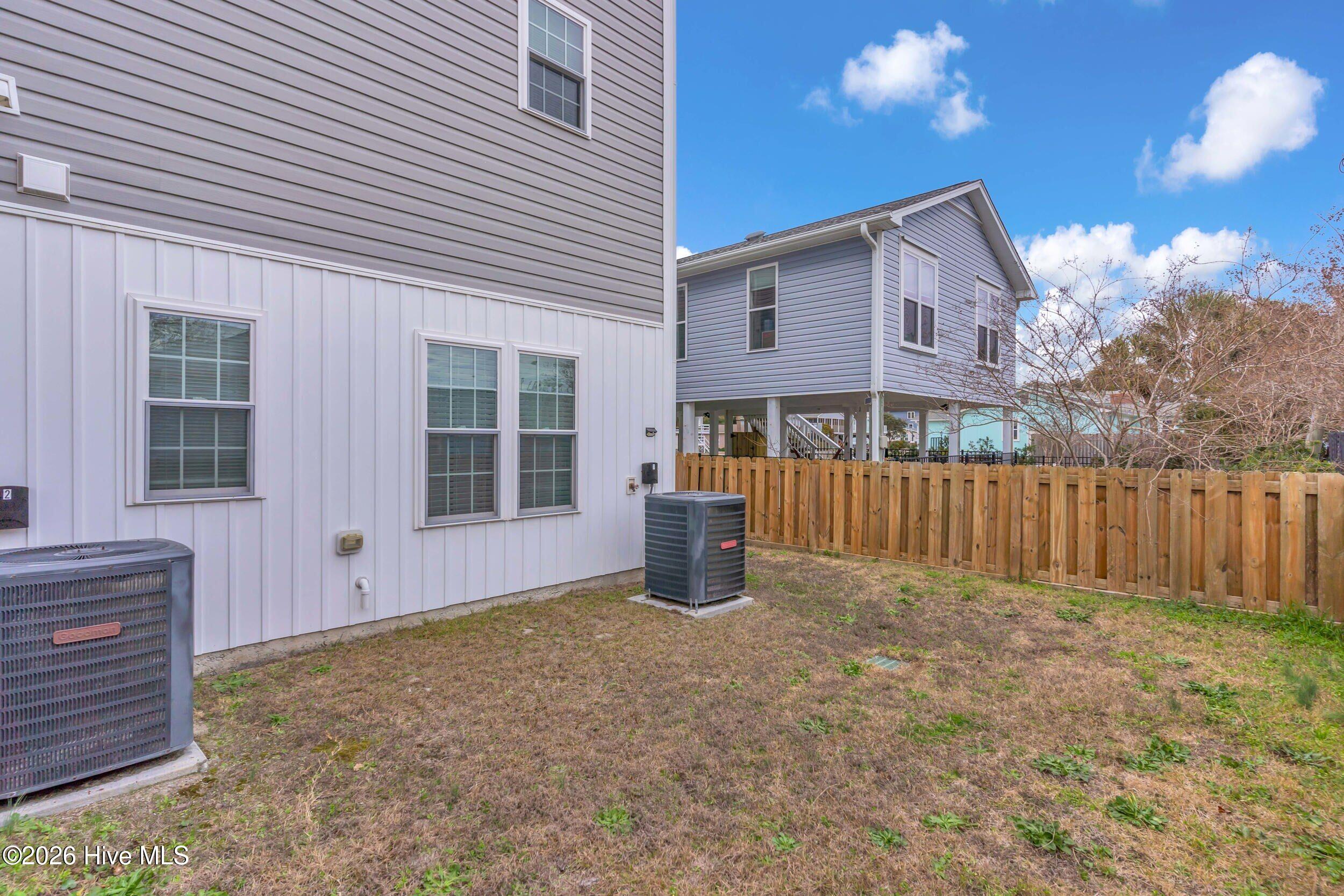 100550422 | Photo 39