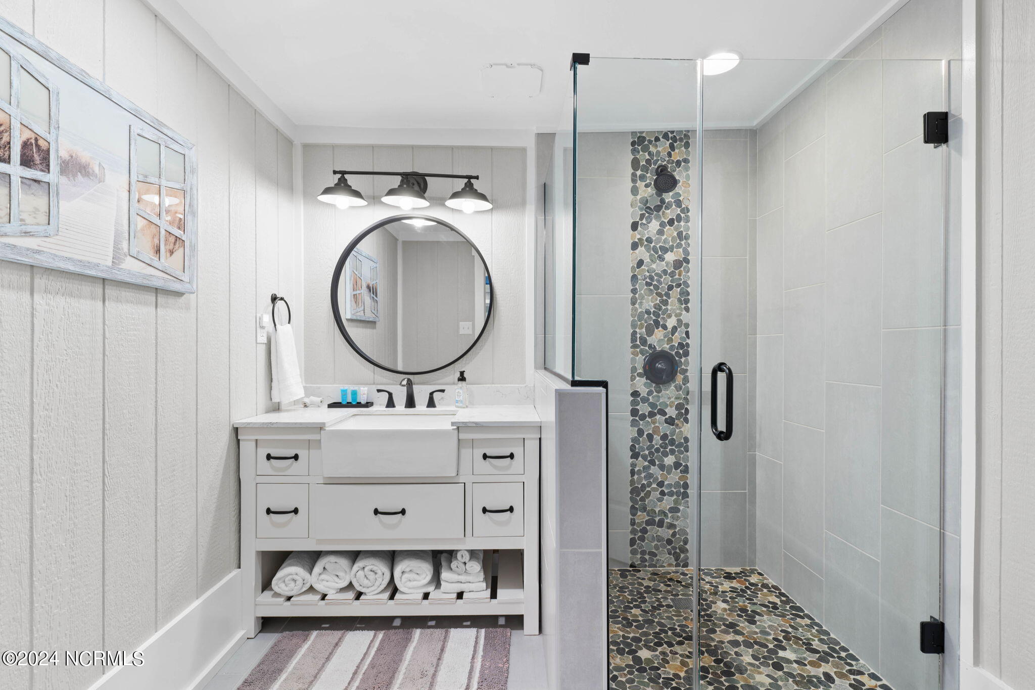 100464984 | Photo 55