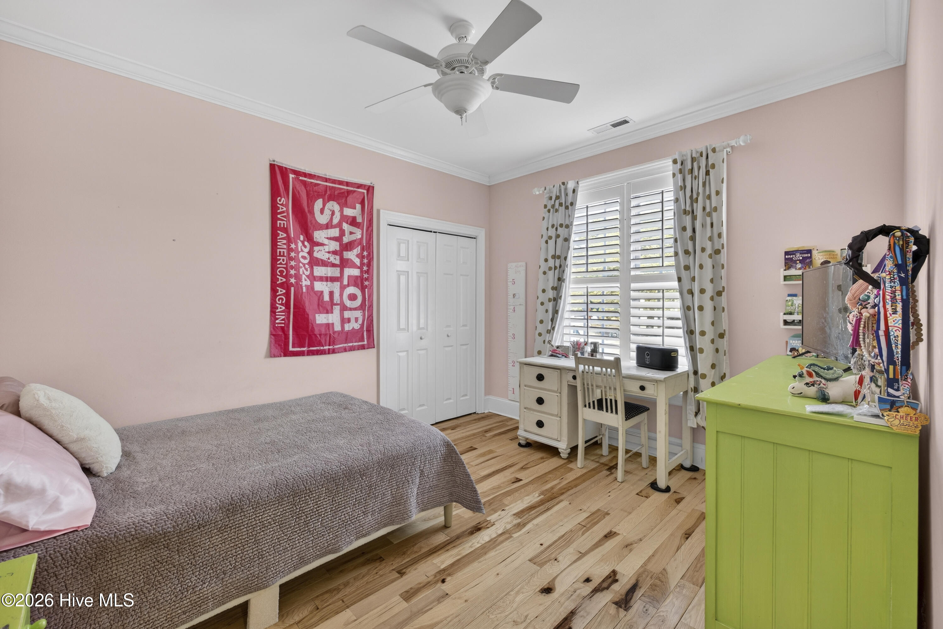 100564705 | Photo 27