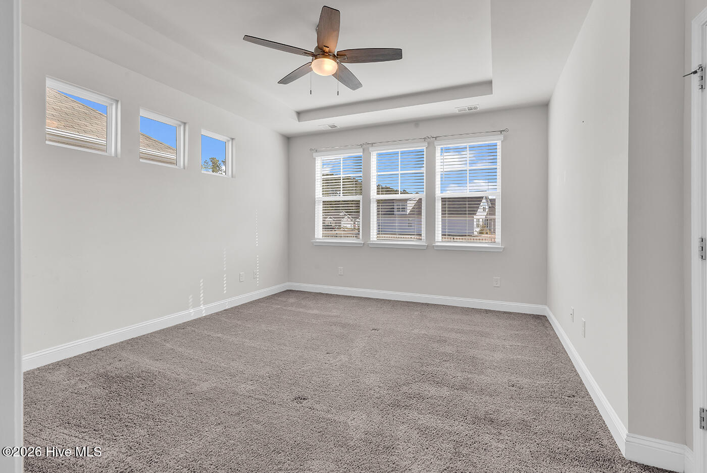 100555592 | Photo 18