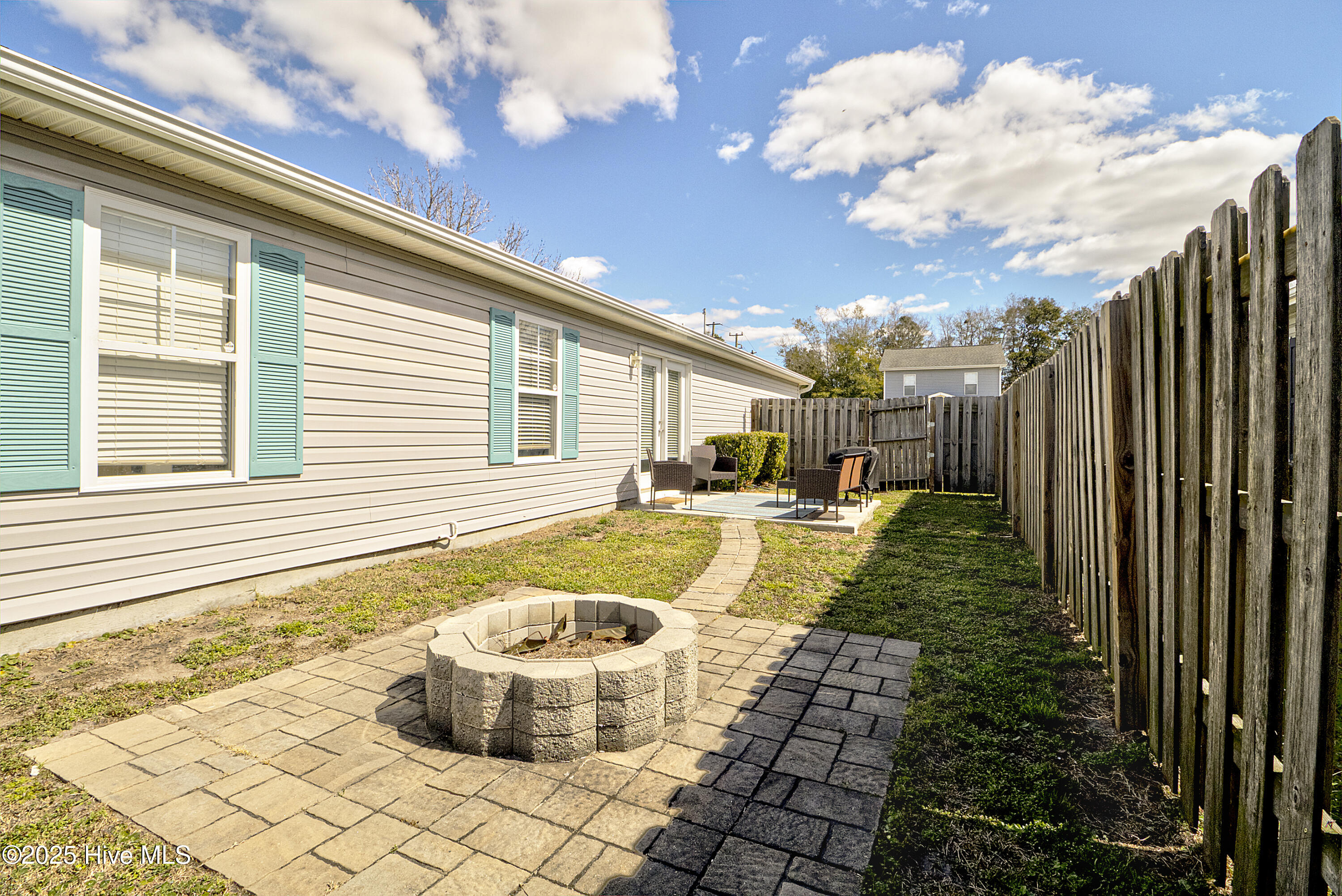 100554804 | Photo 26