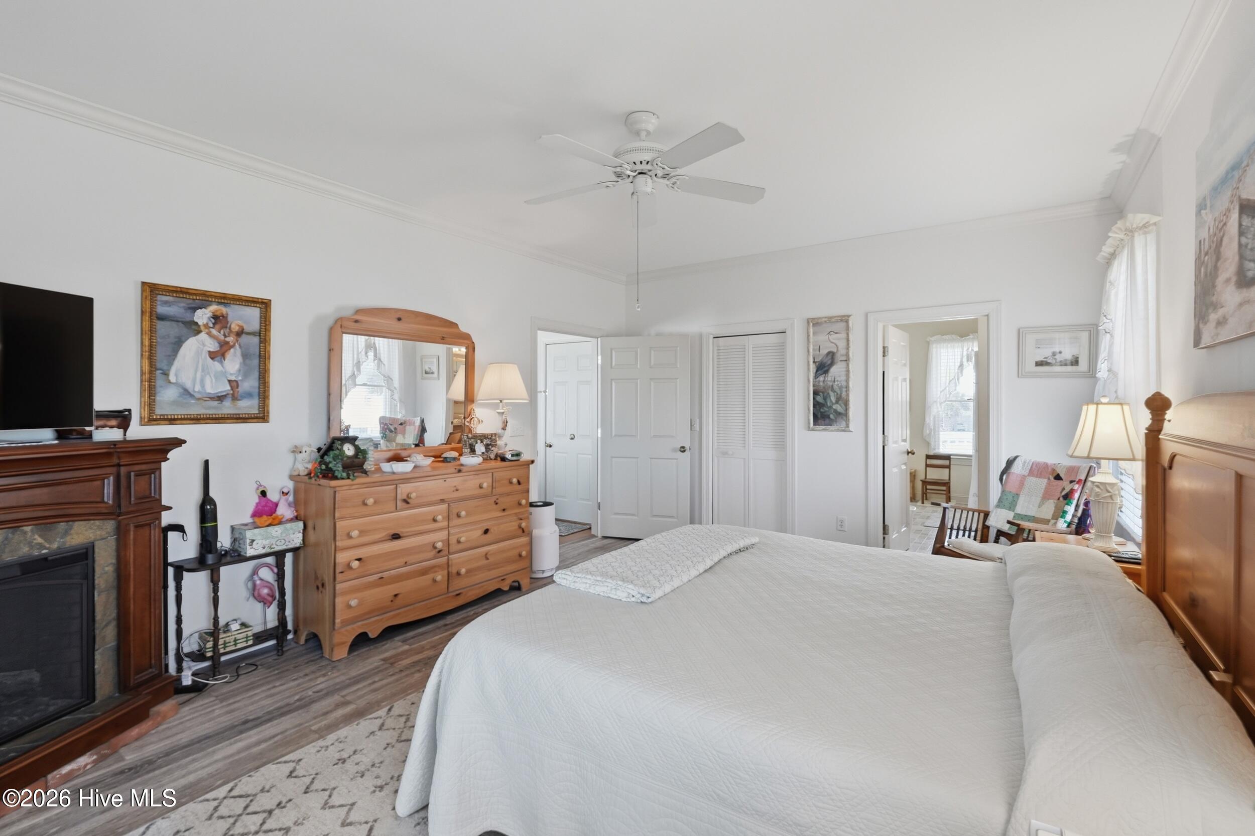 100561994 | Photo 34