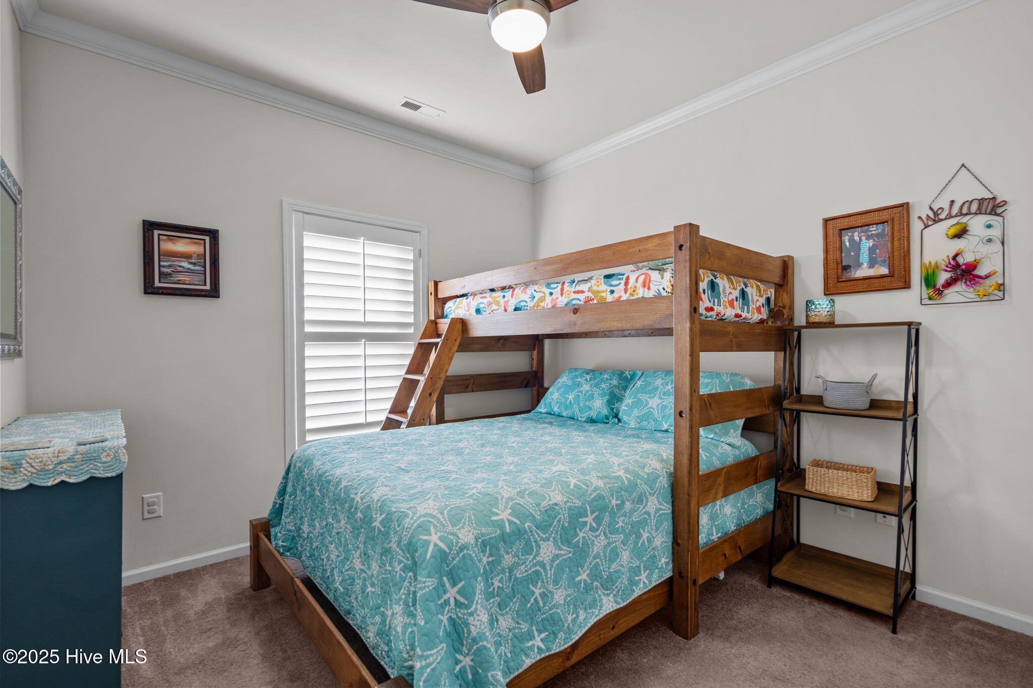 100540020 | Photo 40