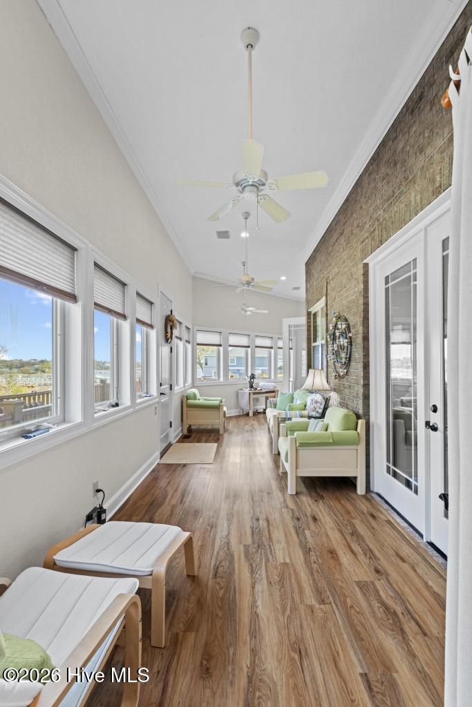 100564942 | Photo 21