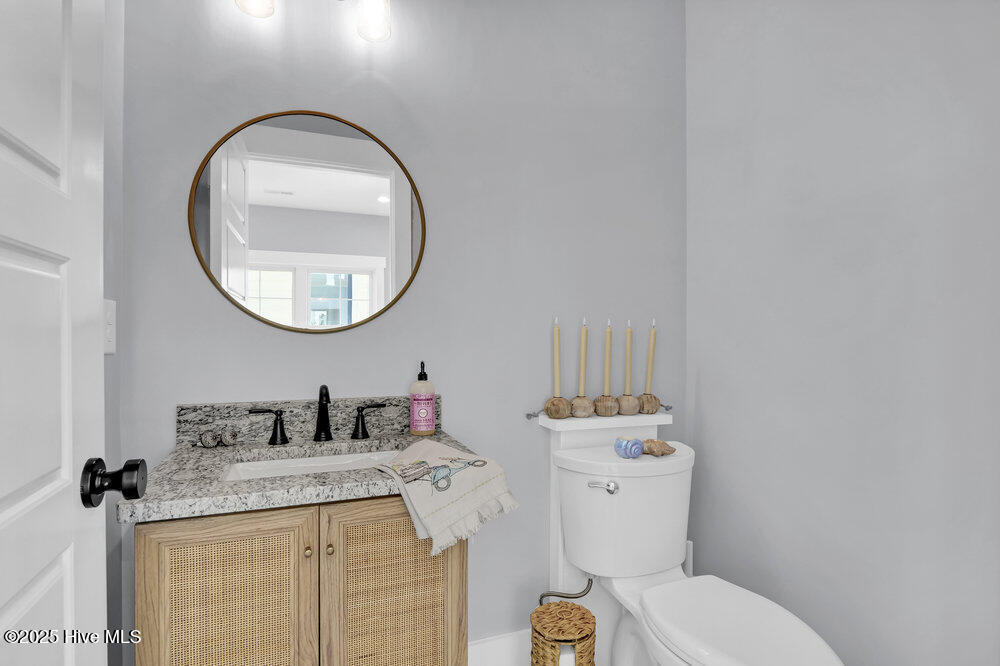 100509330 | Photo 17