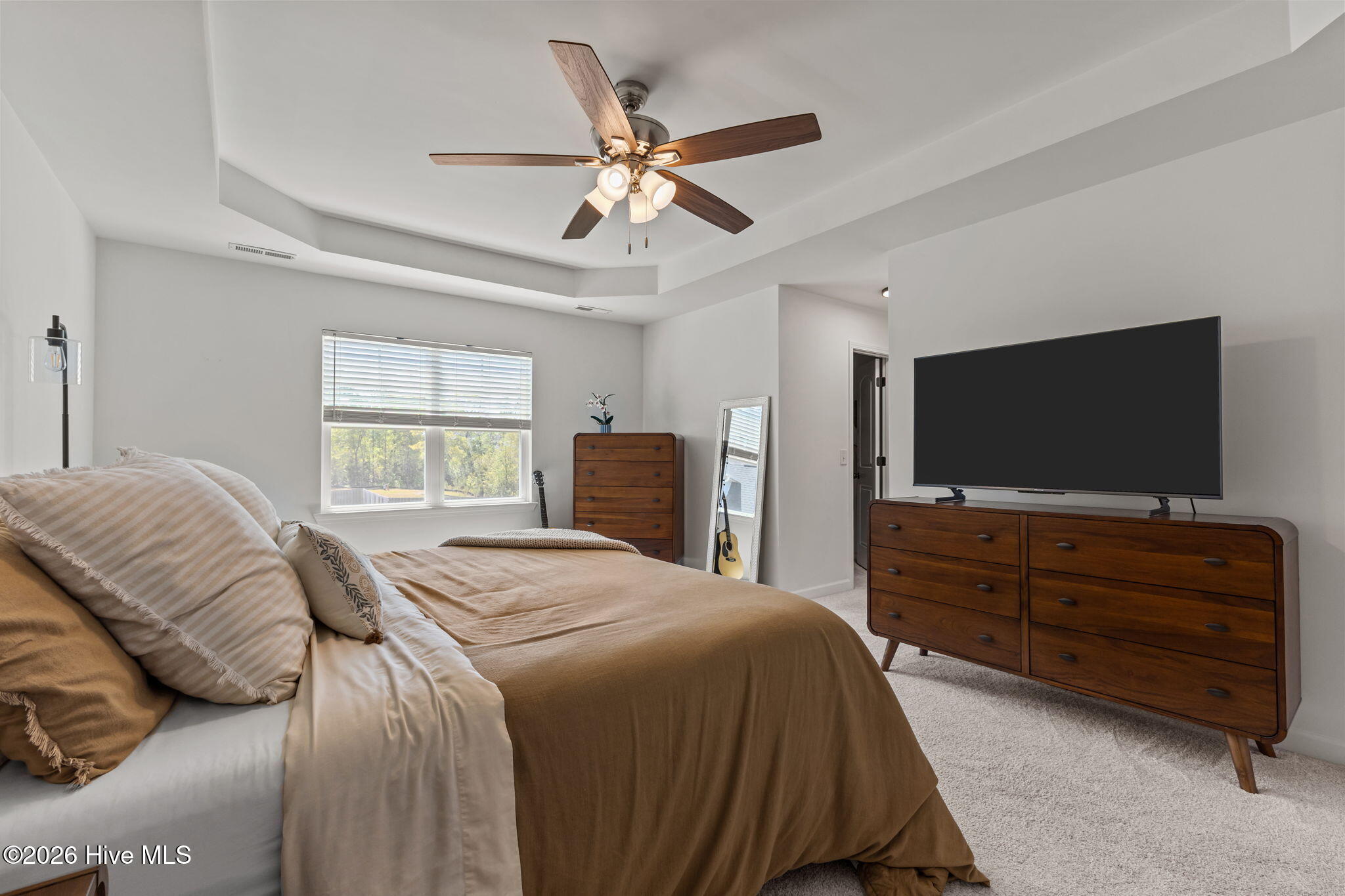 100568670 | Photo 31