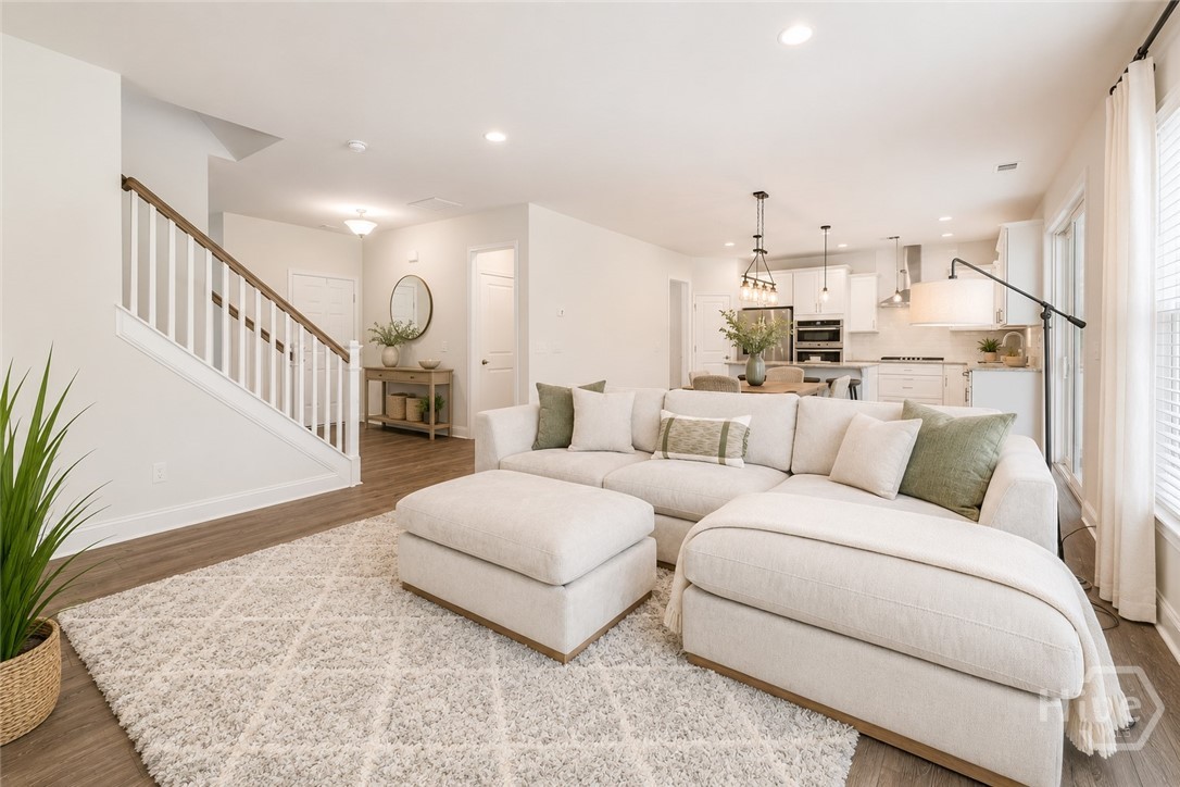 Photo 2 of Single family home for sale at 104 Kingbird Ct, Savannah, GA 31410 | MLS# SA363619 | Listing updated on 2026-10-05