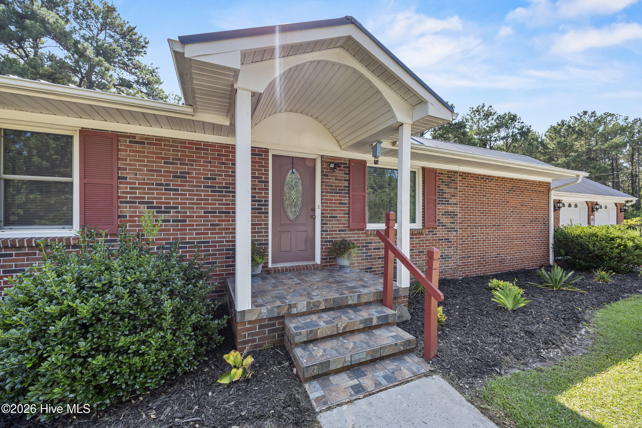 Exterior photo of 727 Delway Highway, Rose Hill, NC 28458. MLS: 100587824