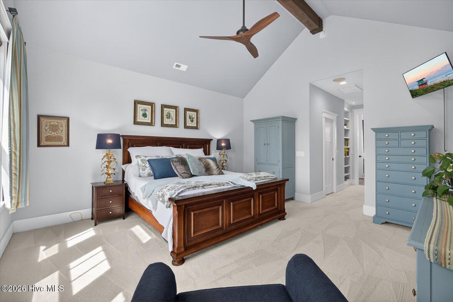 100566266 | Photo 35