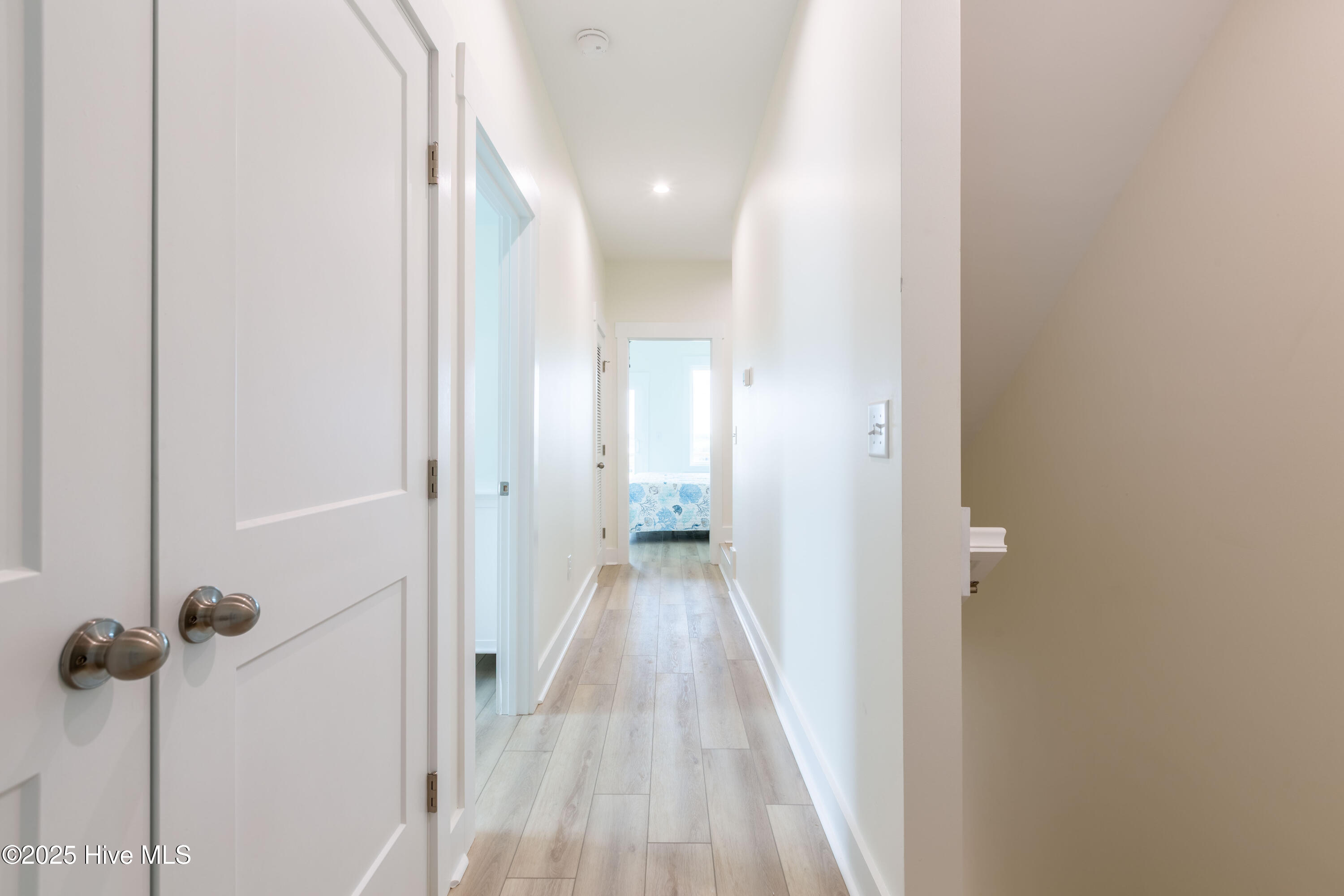 100474523 | Photo 38