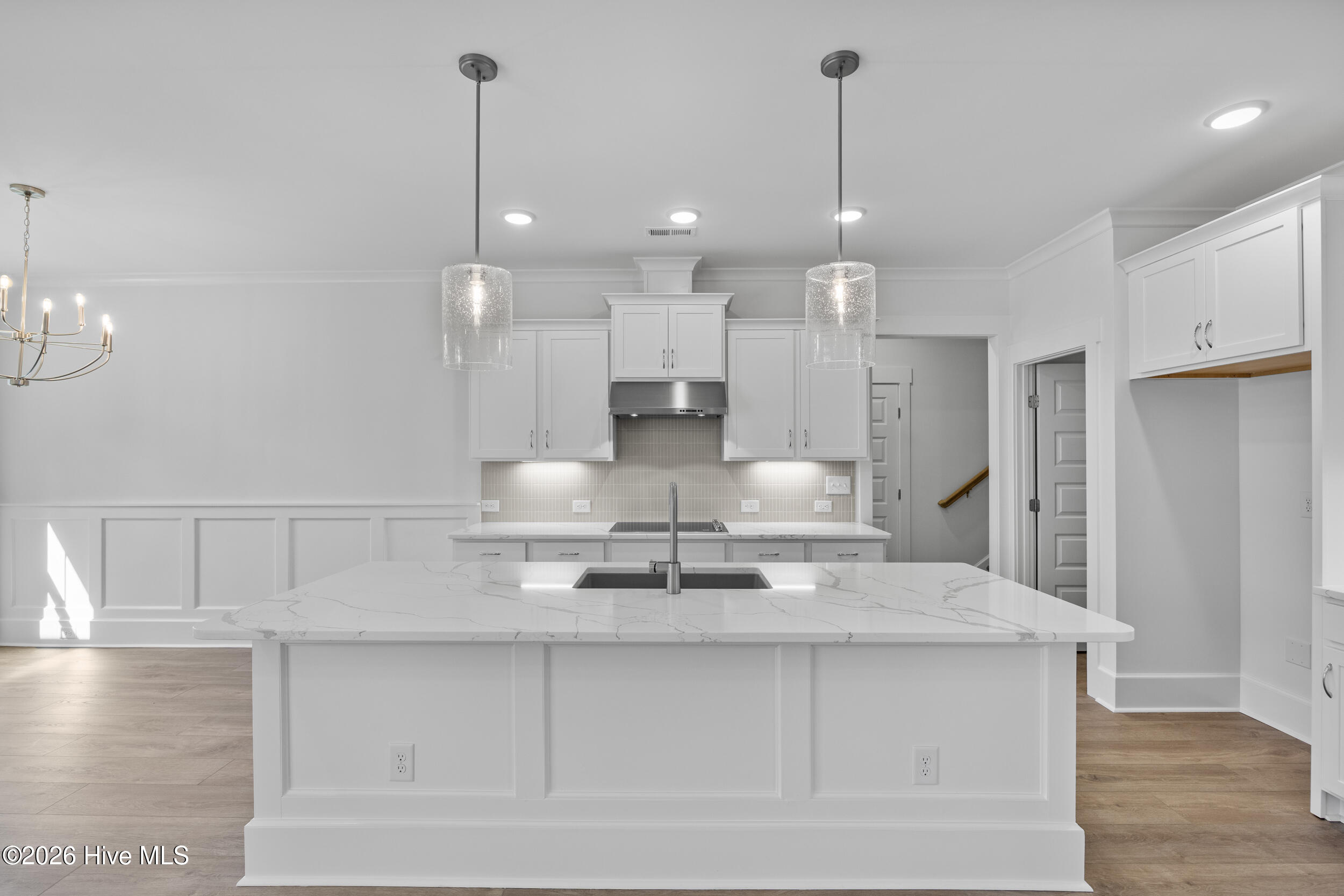 100554696 | Photo 21