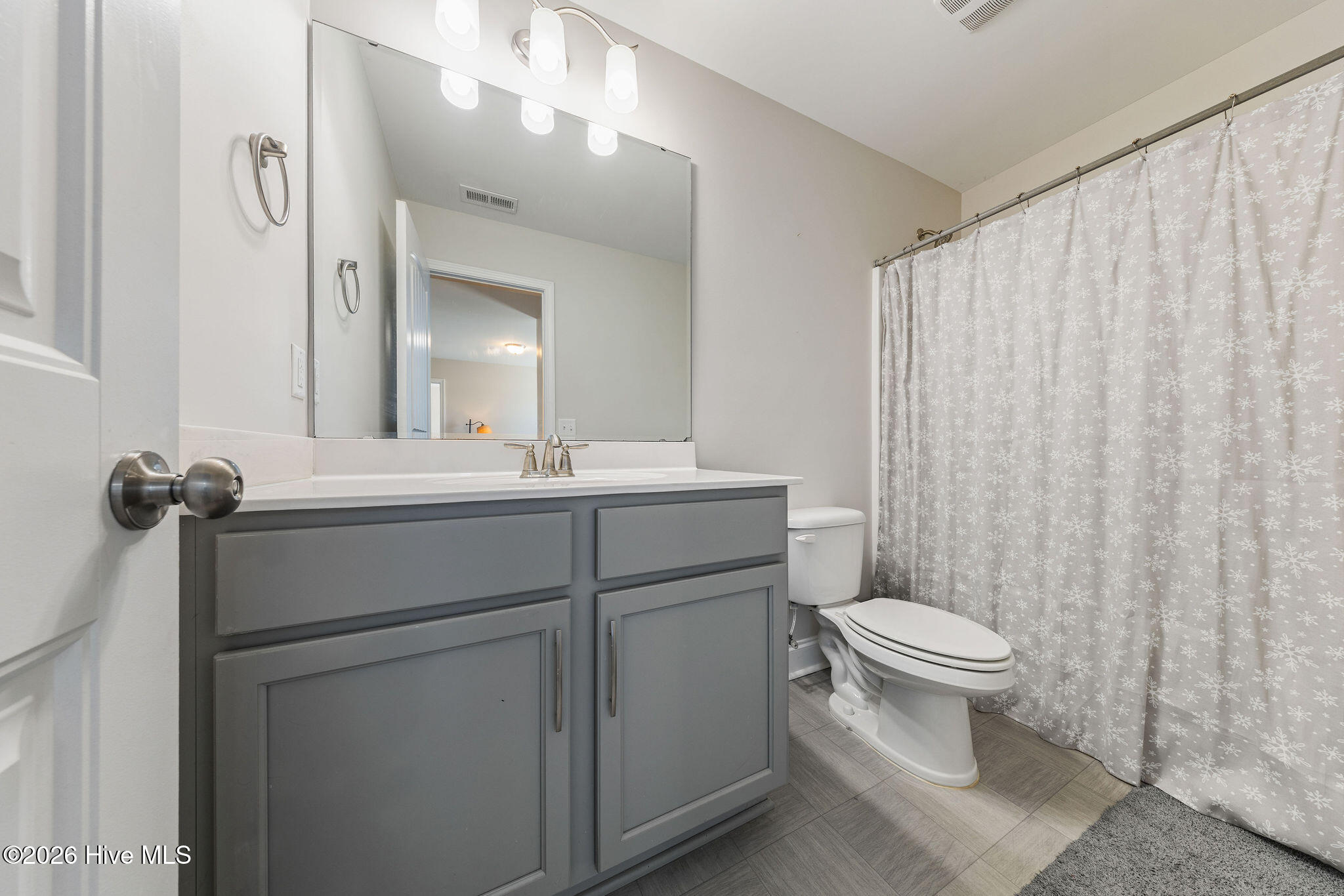 100548574 | Photo 26