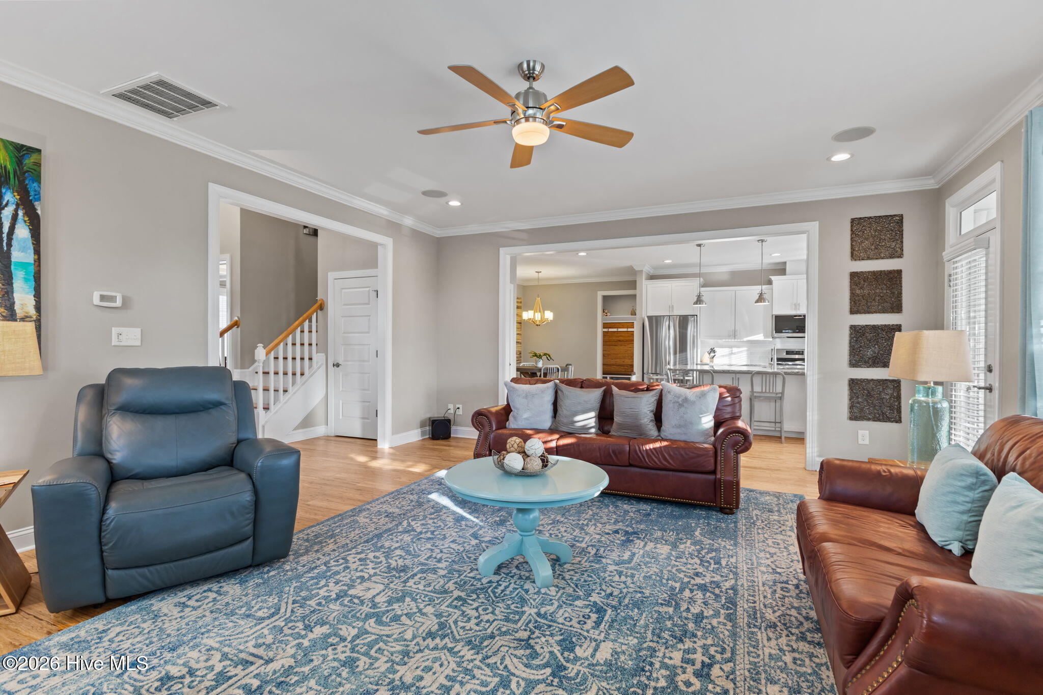 100560344 | Photo 47