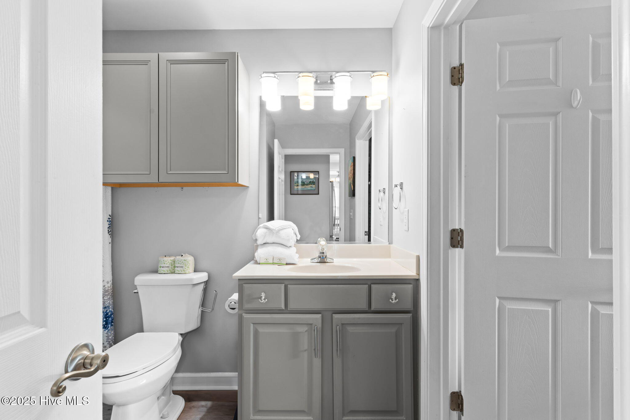 100538778 | Photo 44