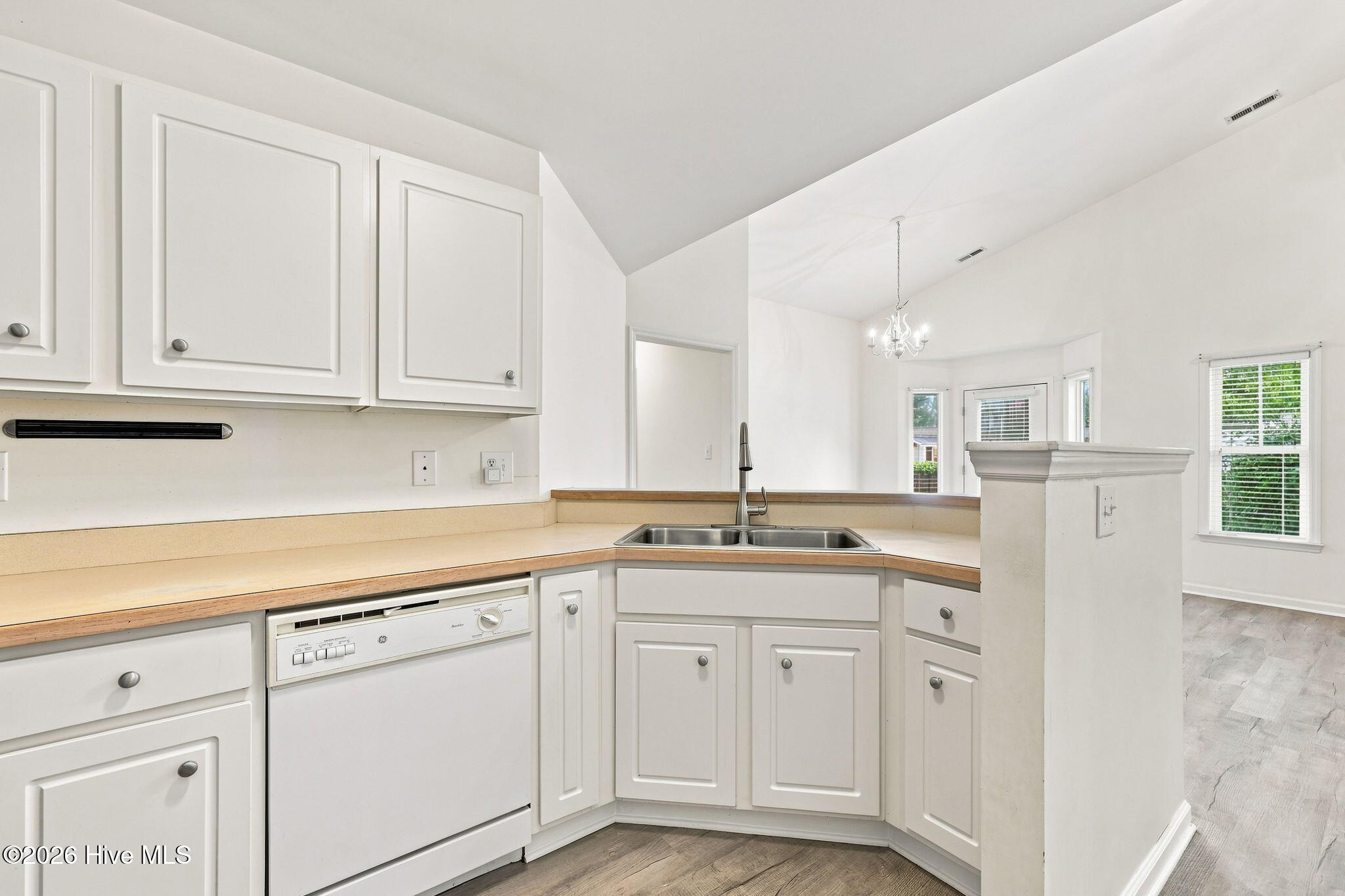 100 Jasmine Court,Morehead City