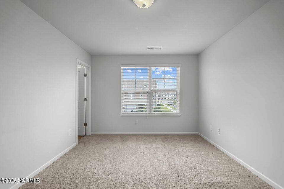 100543513 | Photo 23