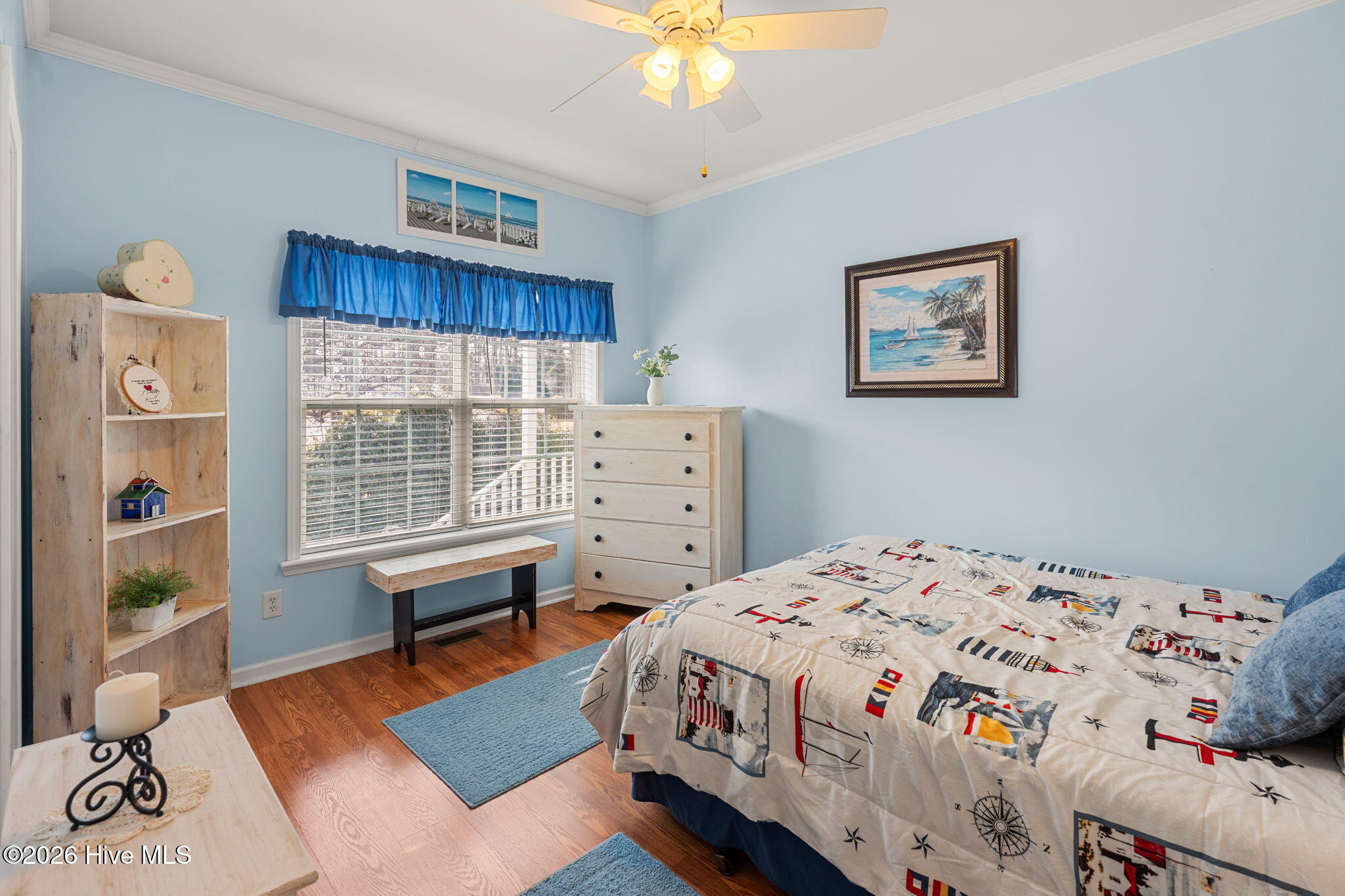 100555983 | Photo 35