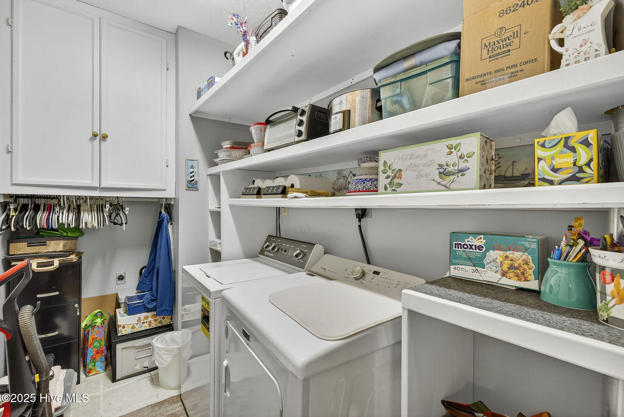 100542936 | Photo 42