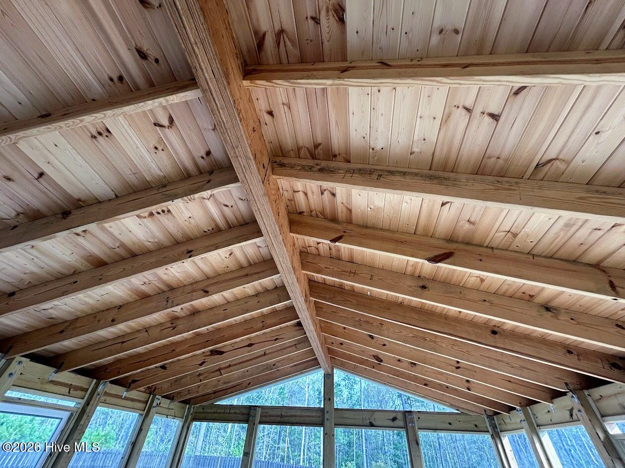 100562771 | Photo 15