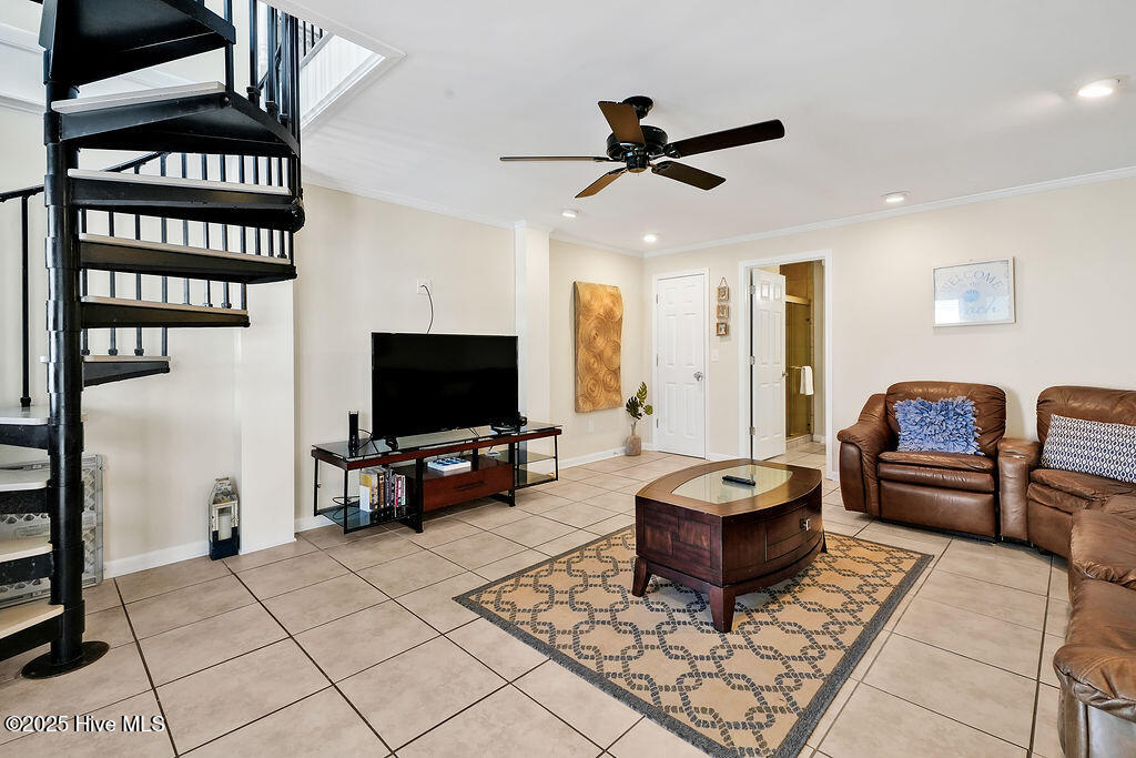 100544569 | Photo 33