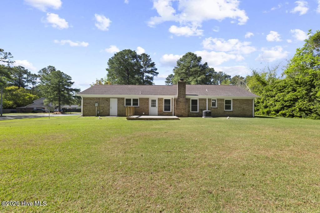 100568069 | Photo 31