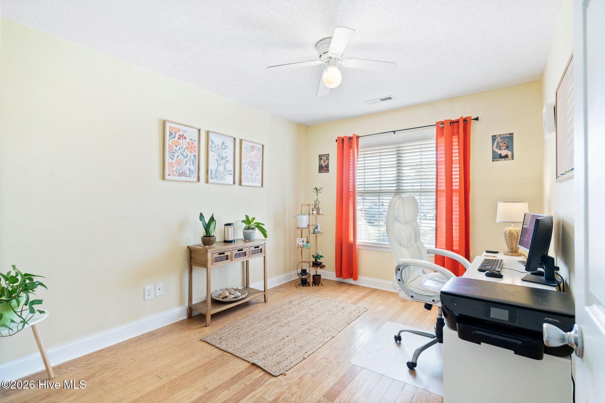 100554747 | Photo 54