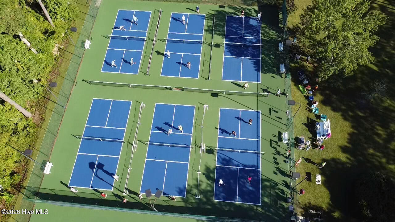 100569681 | Photo 18