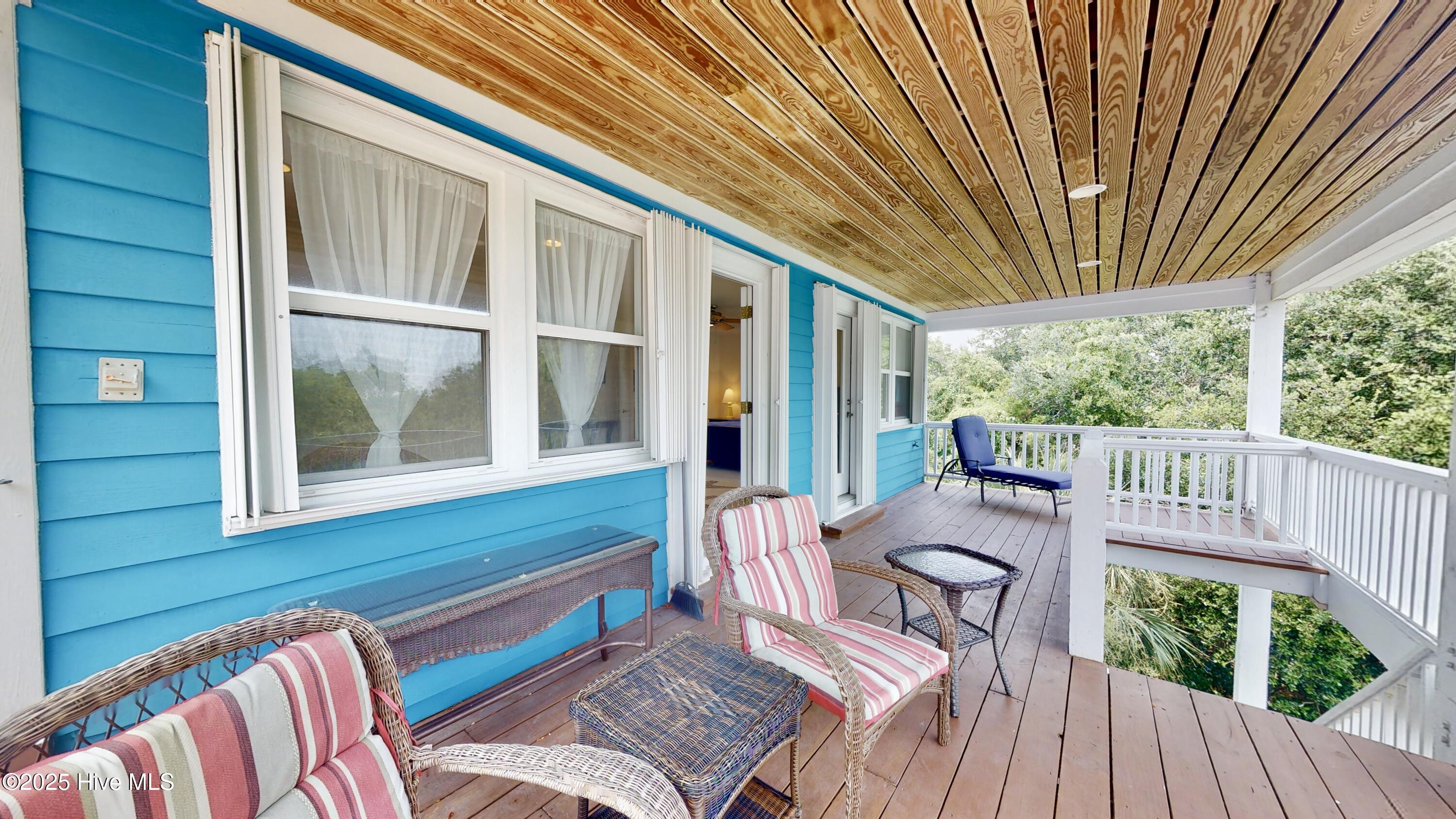 100544157 | Photo 43